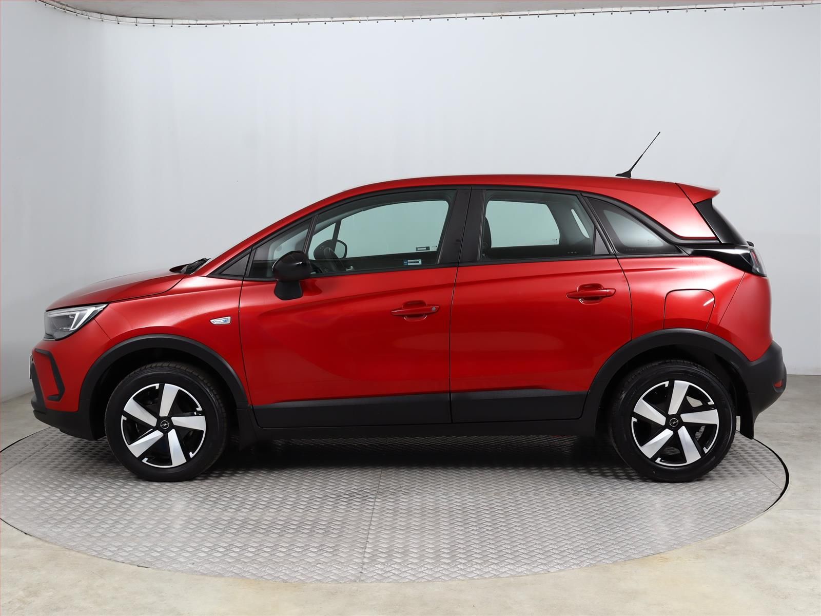 Opel Crossland, 1.2 Turbo, Elegance, ČR,1.maj - fotka 3
