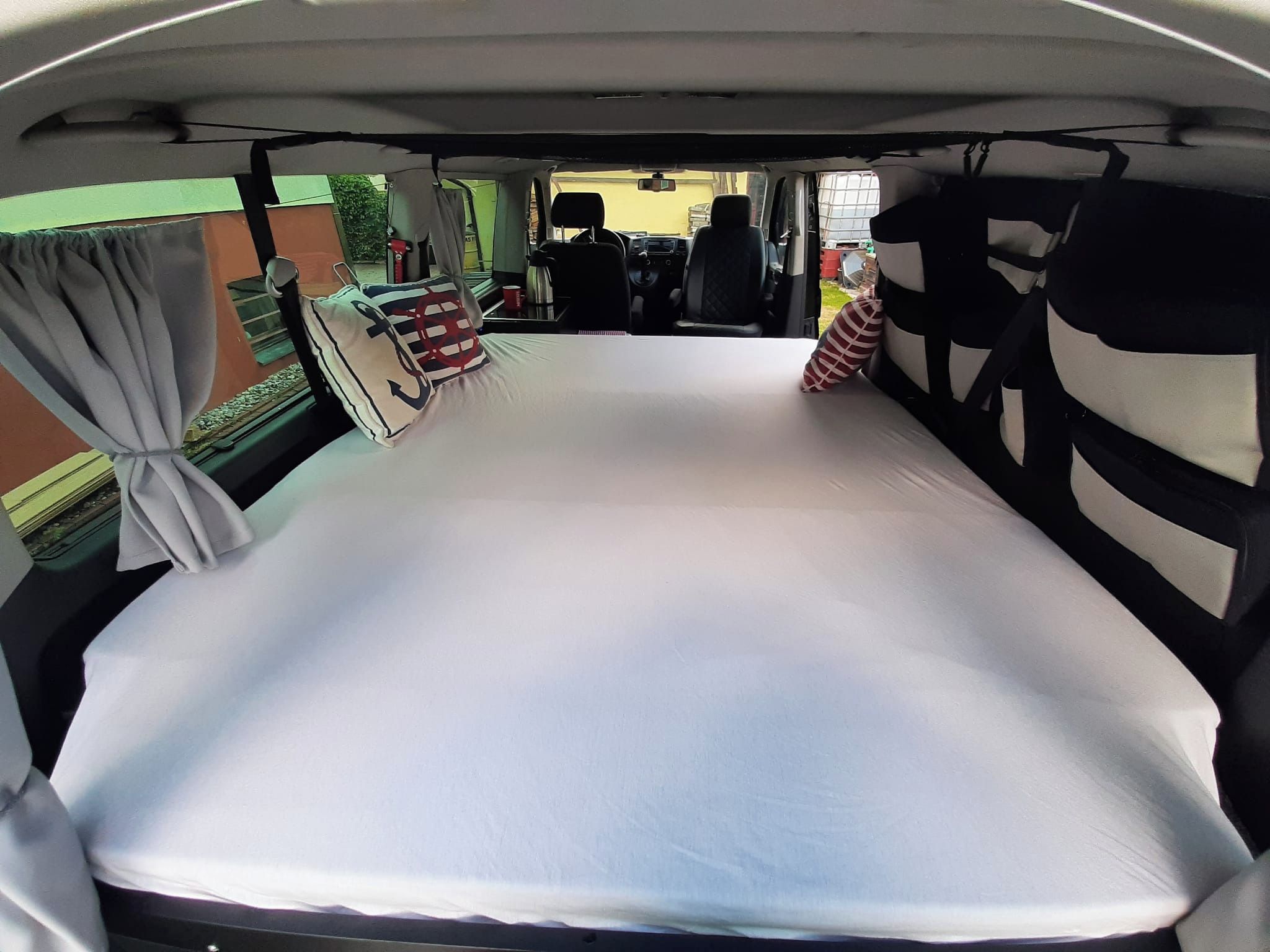 Volkswagen Caravelle, PRODLOUŽENÝ, OBYTNÁ VESTAVBA - fotka 3