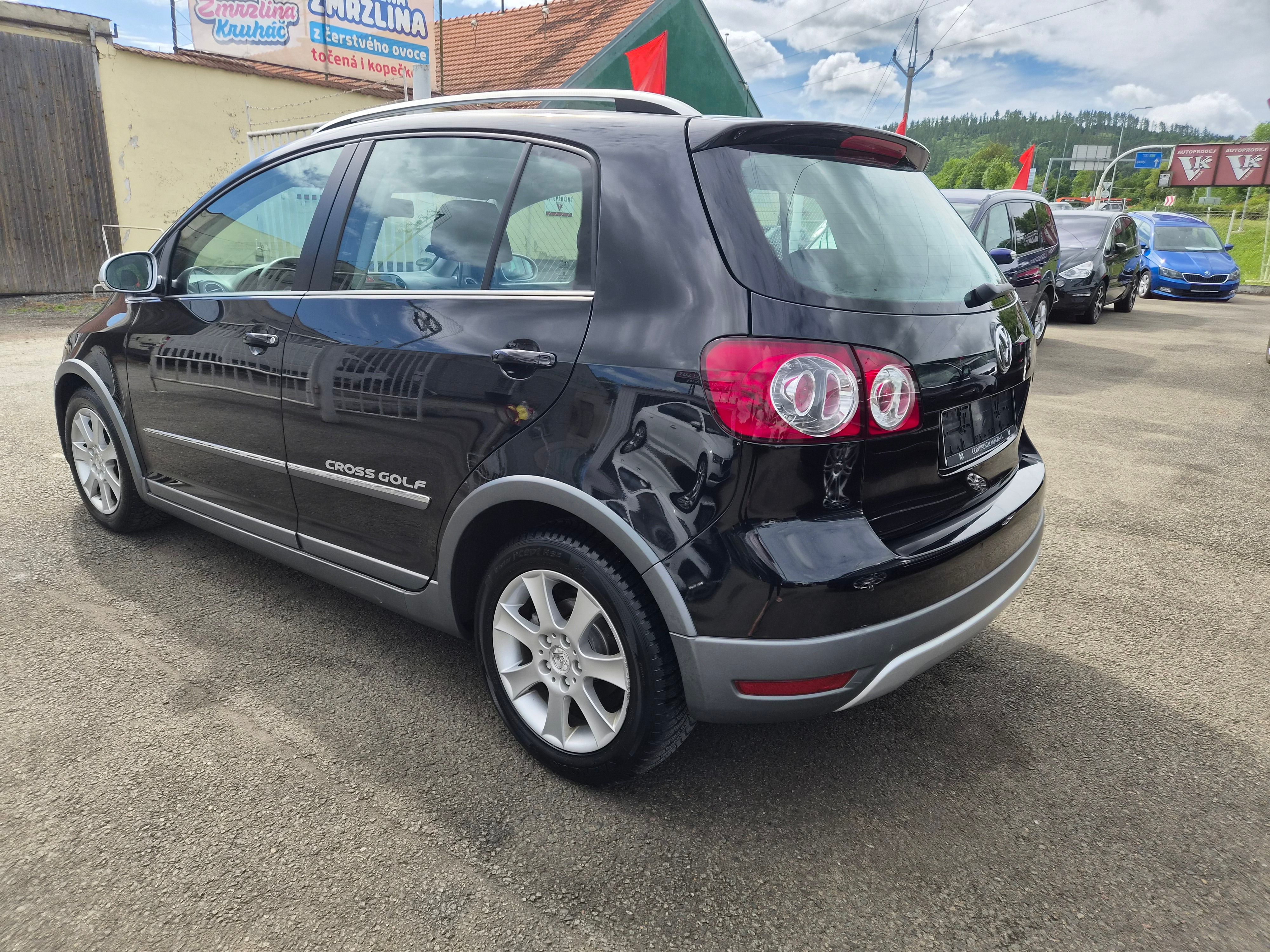 Volkswagen Golf Plus, CROSS 1,4 TSI 90 KW 105 000KM - fotka 2