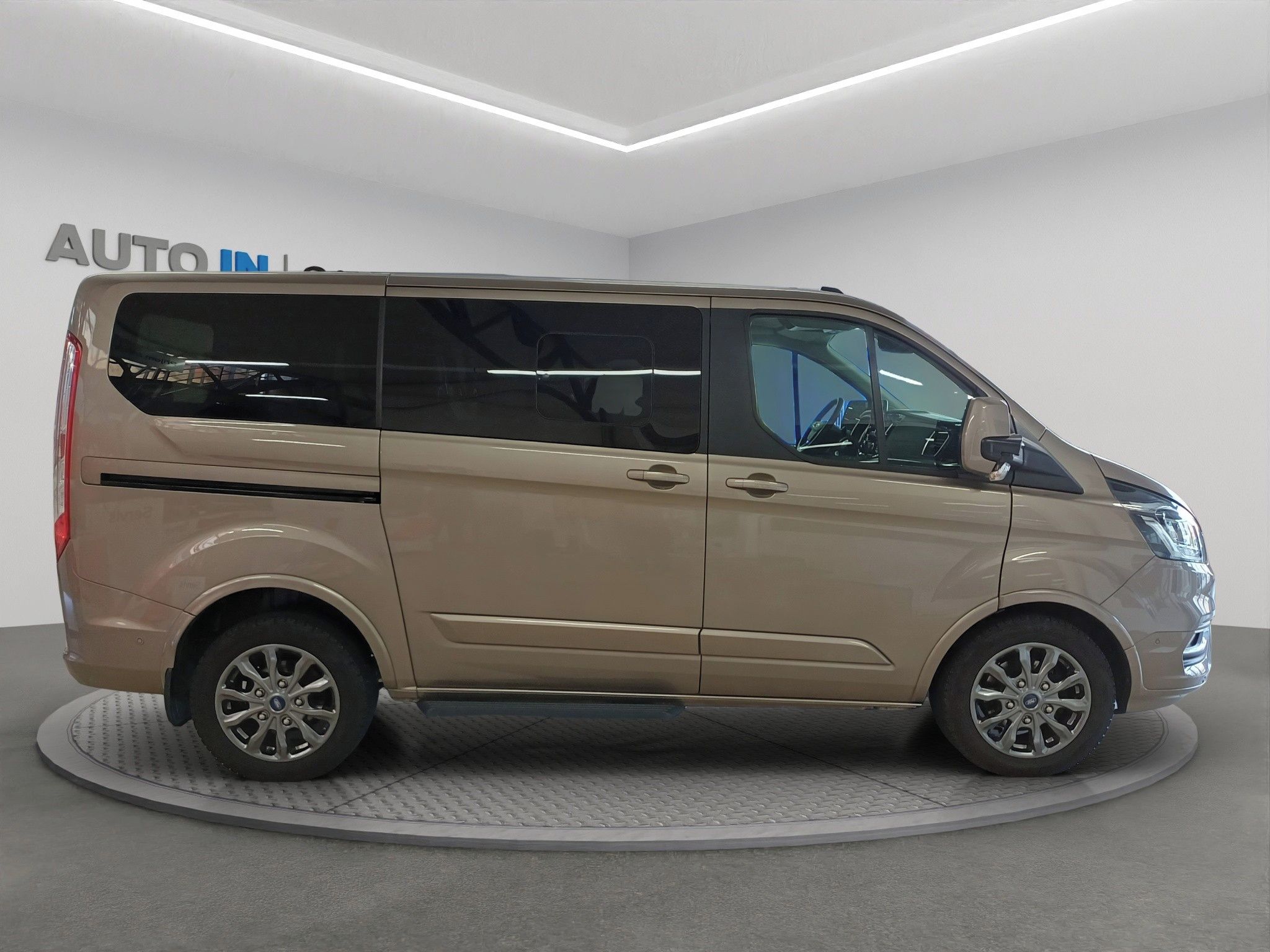 Ford Tourneo Custom, 2,0 125 kW Titanium X - fotka 5