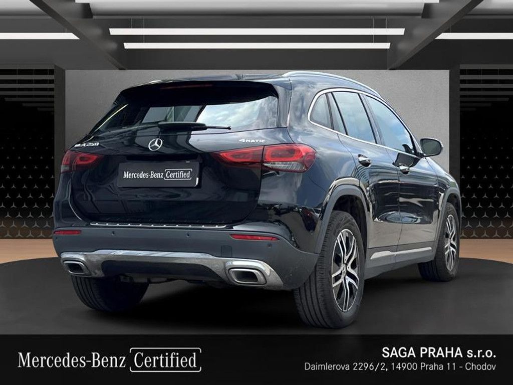 Mercedes-Benz GLA, 250 4MATIC Urban Keyless LED - fotka 4