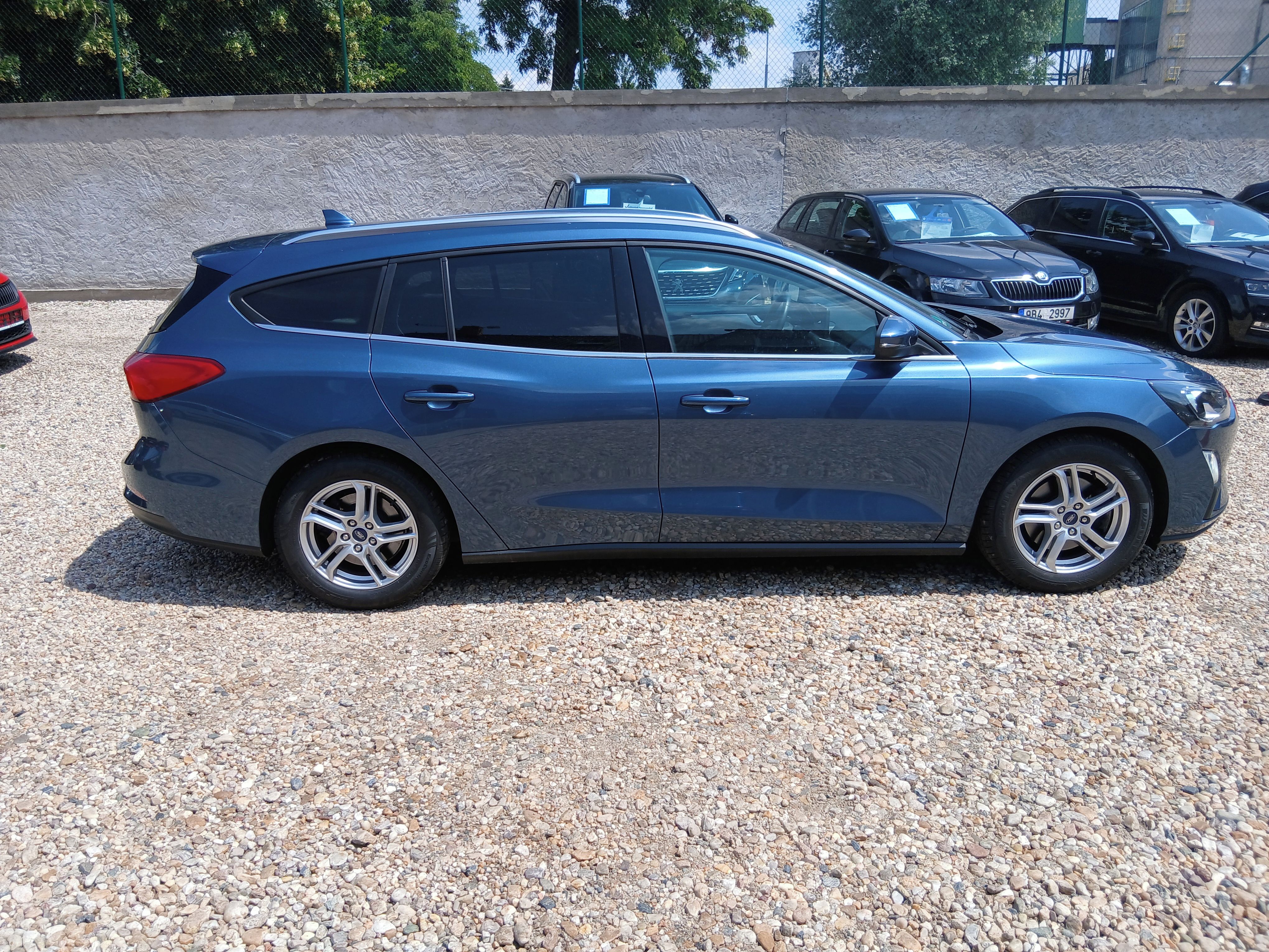 Ford Focus, 1.5TDCi 88KW Kombi S.Kniha +Zi - fotka 4