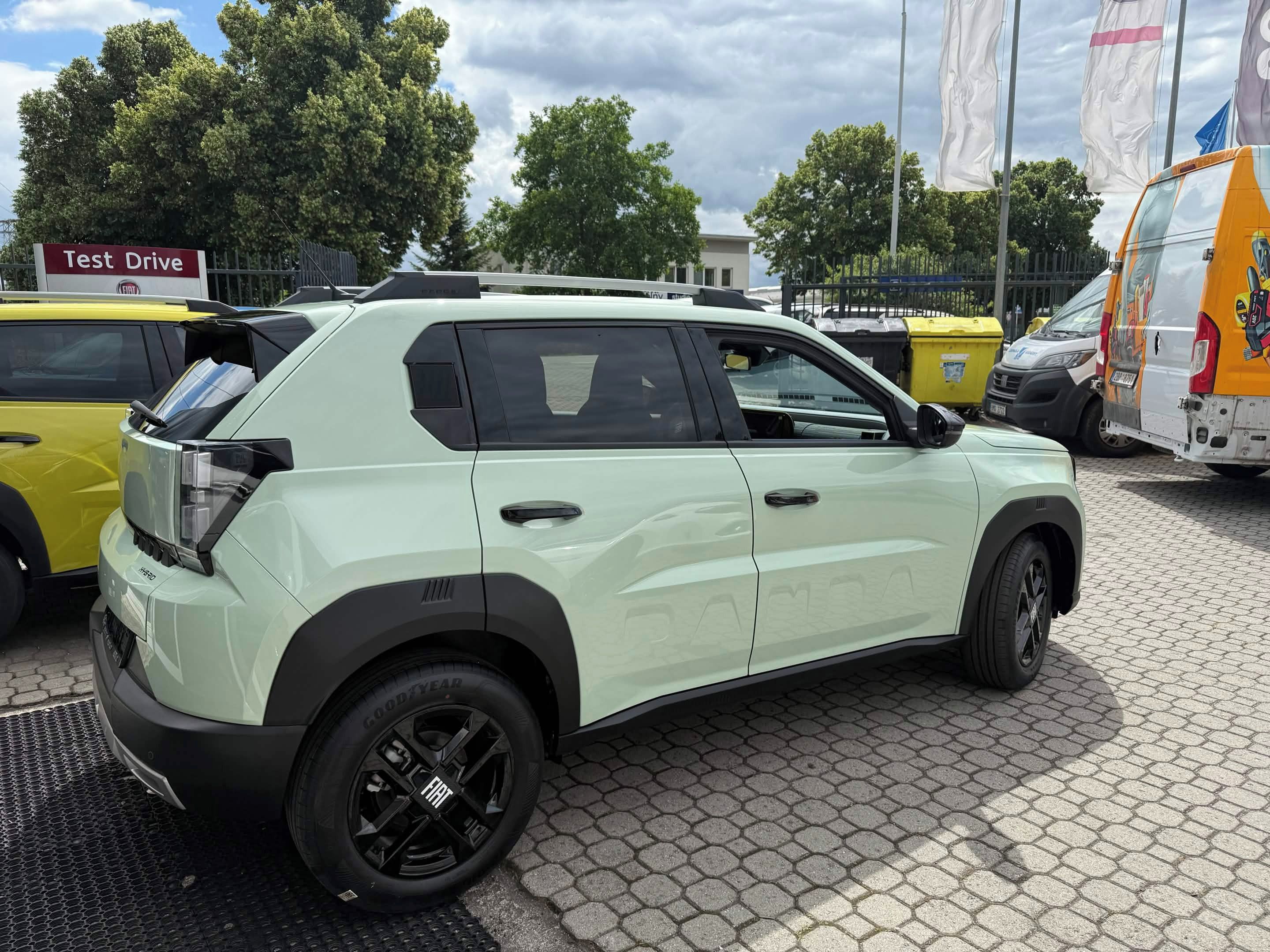 Fiat Grande Panda, ICON 1.2 TurboHybrid 110k eDC6 - fotka 4