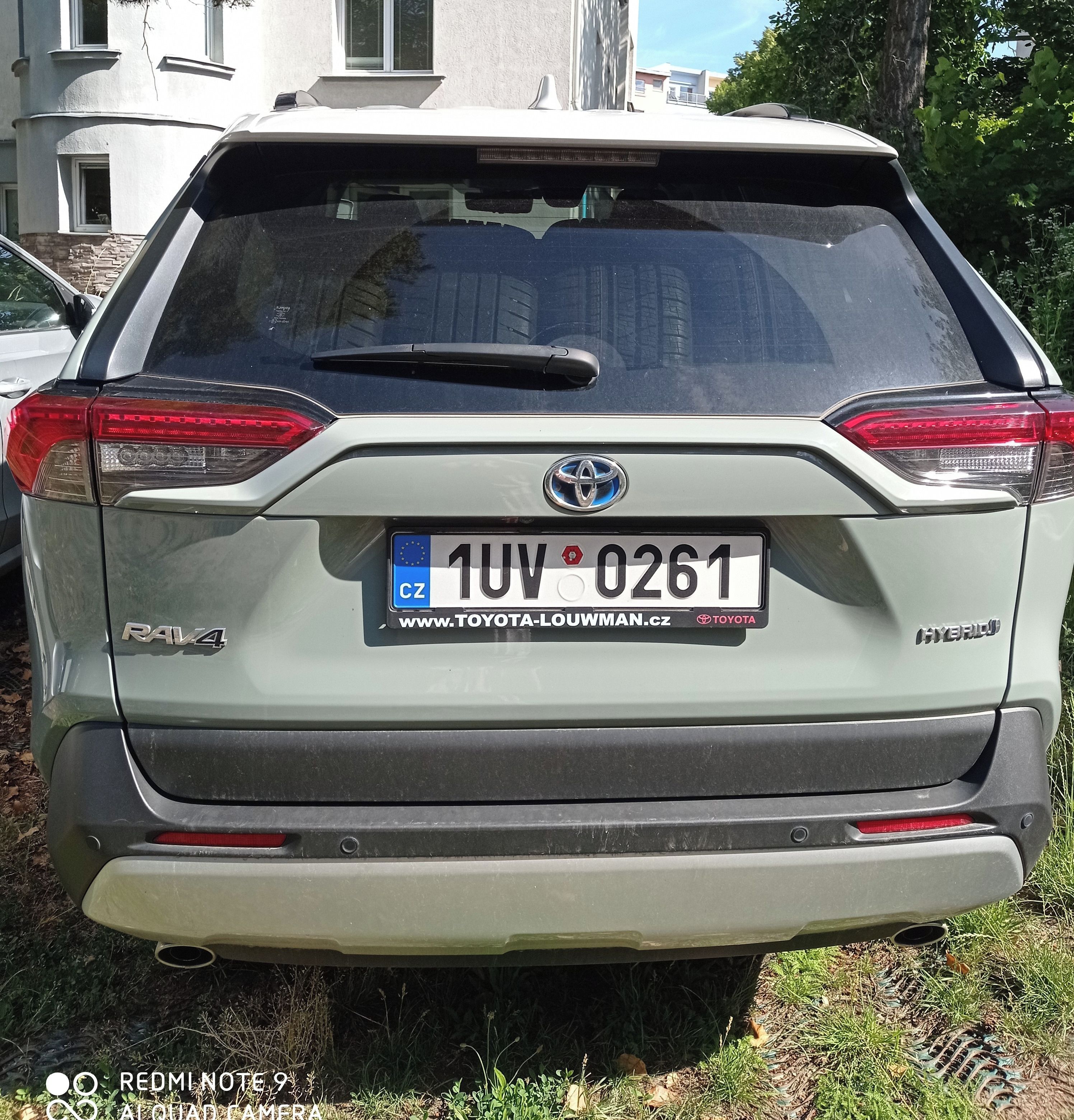 Toyota Rav4, 2.5HEV 4x4 ADVENTURE + SKYVIEW - fotka 6