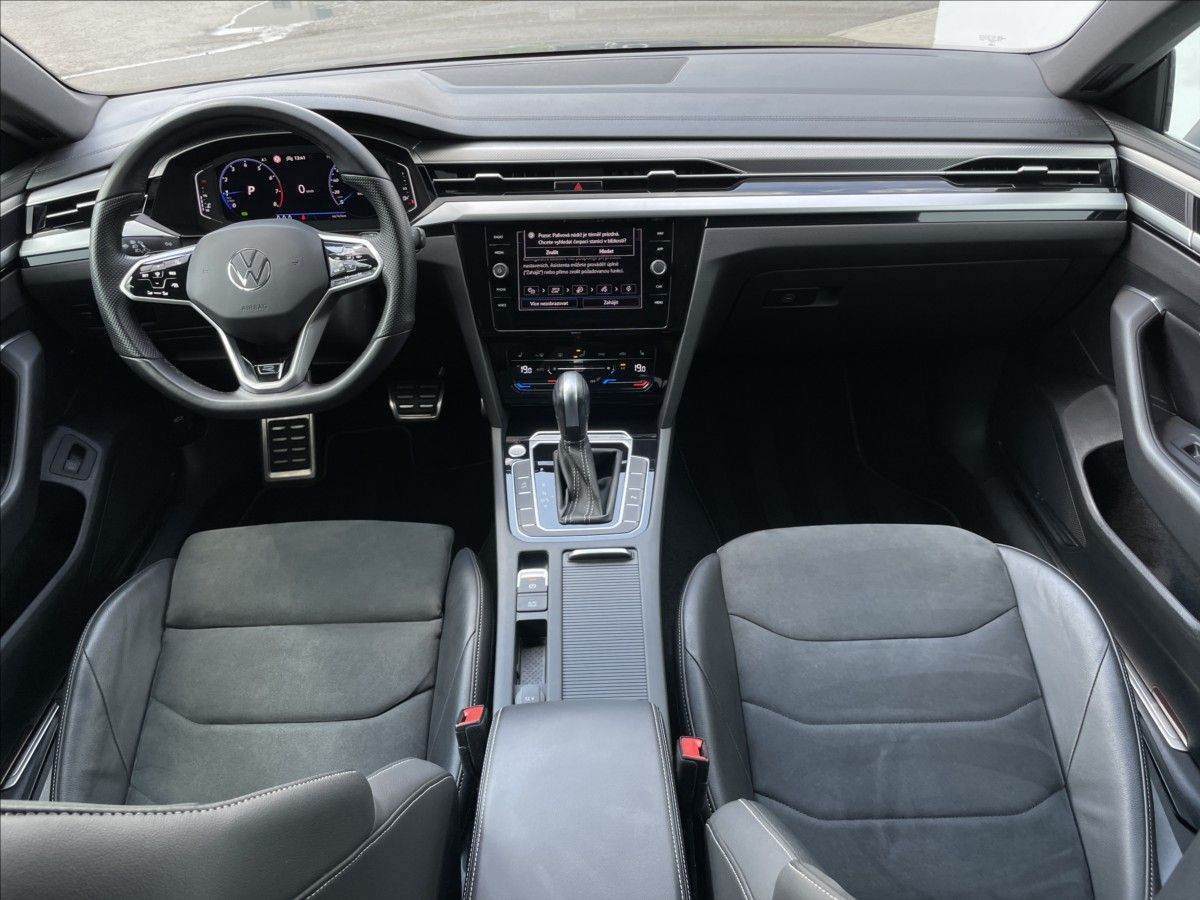 Volkswagen Arteon, 2,0 TSI DSG R-Line Kamera - fotka 6