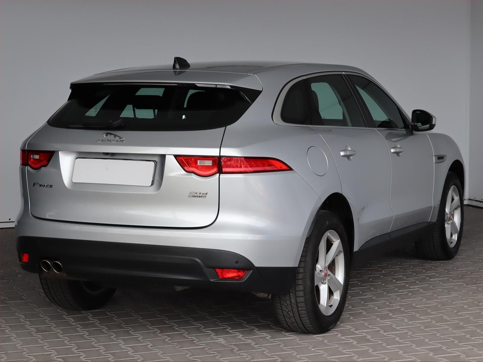 Jaguar F-Pace, 20d, 4X4, Automat, Serv.kniha - fotka 5