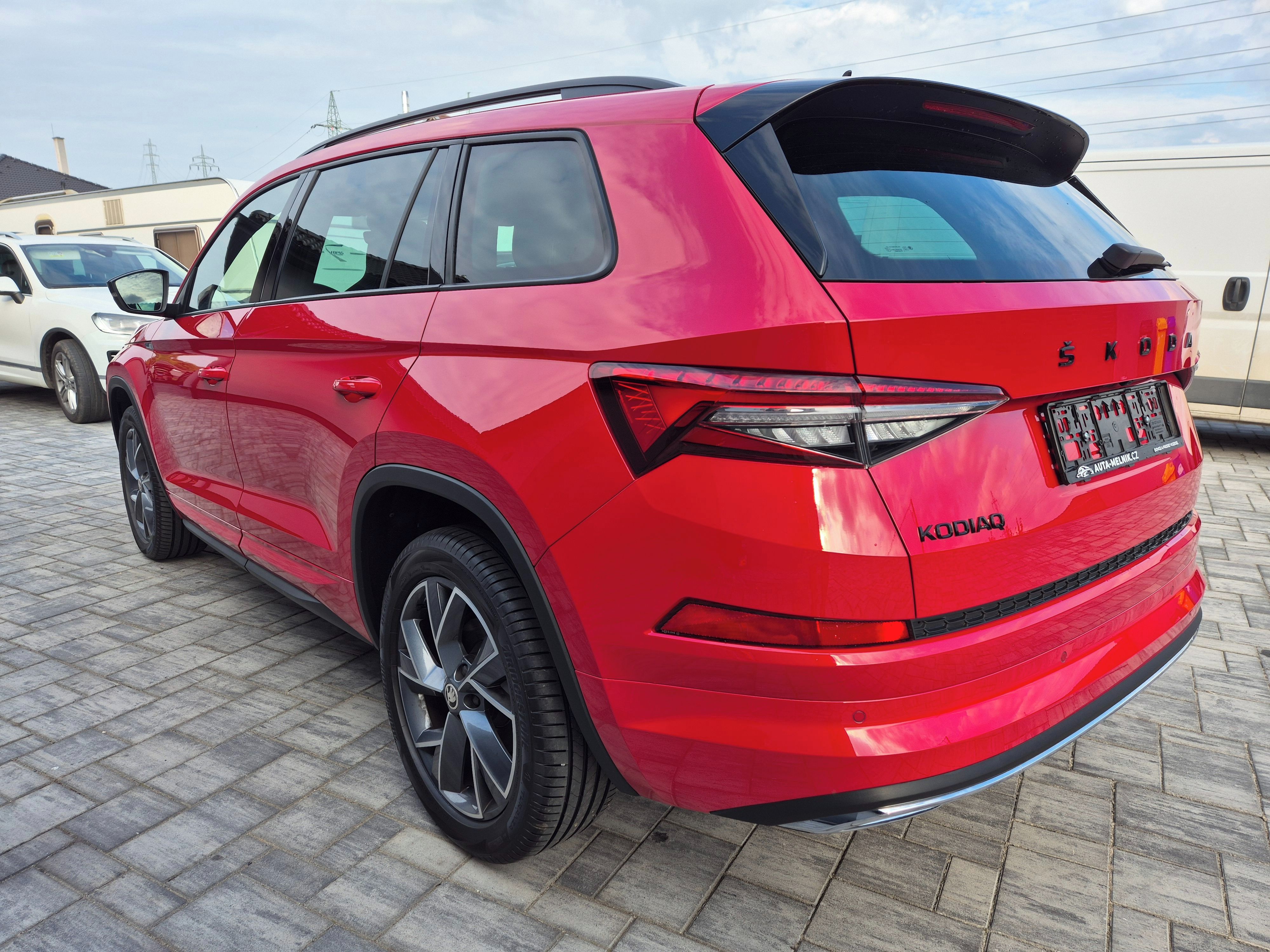 Škoda Kodiaq, 2.0 TDi 110kw SPORTLINE 7MÍST - fotka 5
