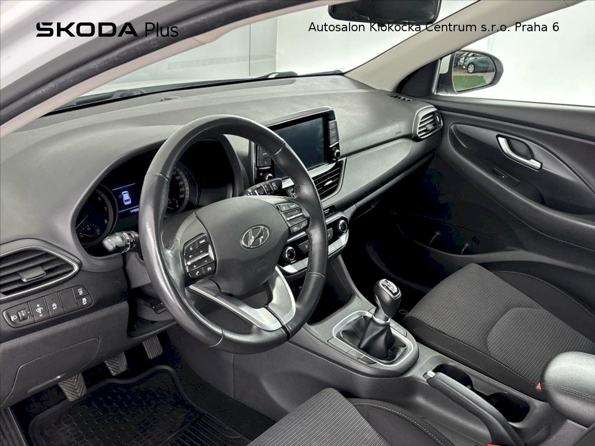 Hyundai i30, DPi80 kW Smart - fotka 6