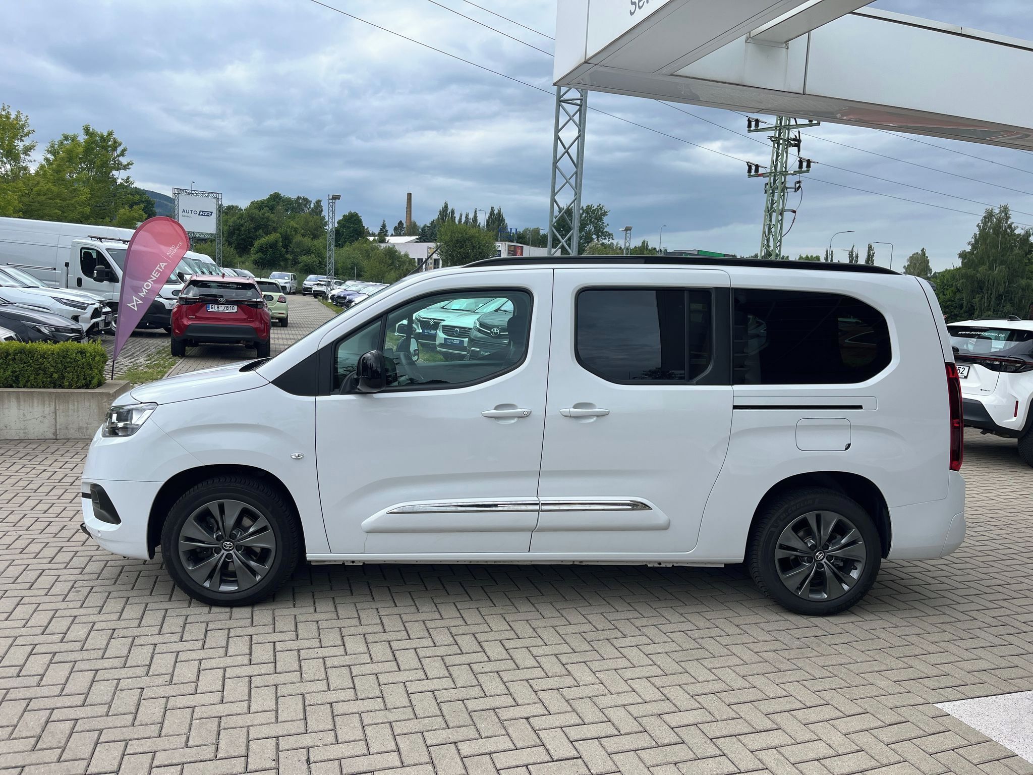 Toyota Proace City Verso, 1.5 D4-D 96kW Family 7 míst L2 - fotka 3