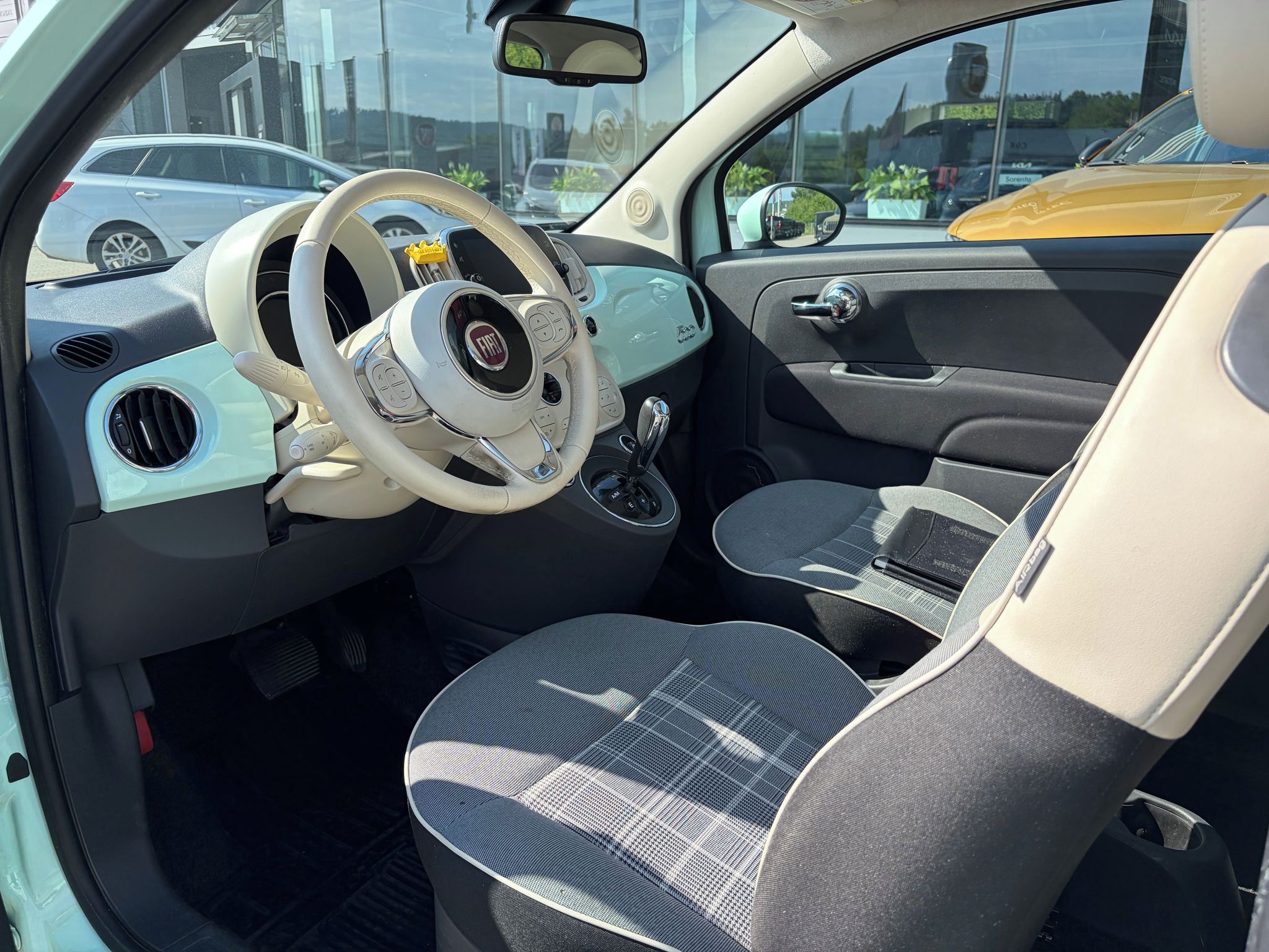 Fiat 500, 1.2 16V Lounge AT - fotka 5