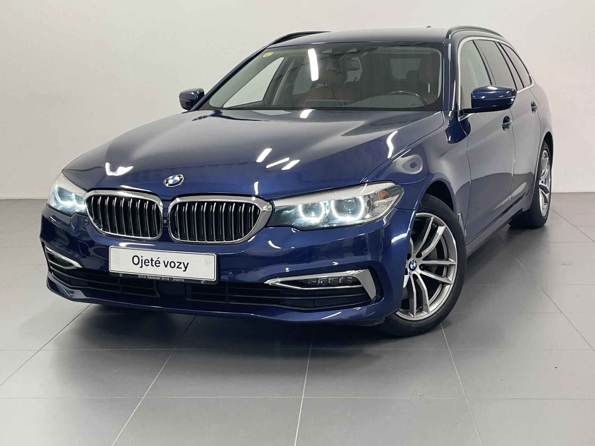 BMW Řada 5, 530d xDrive, Nezávislé, Tažné