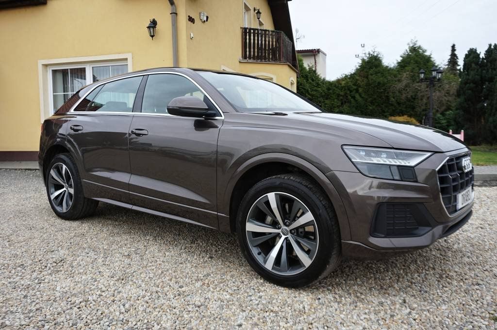 Audi Q8, S-LINE 3,0 TDI 50 210 kW - fotka 2