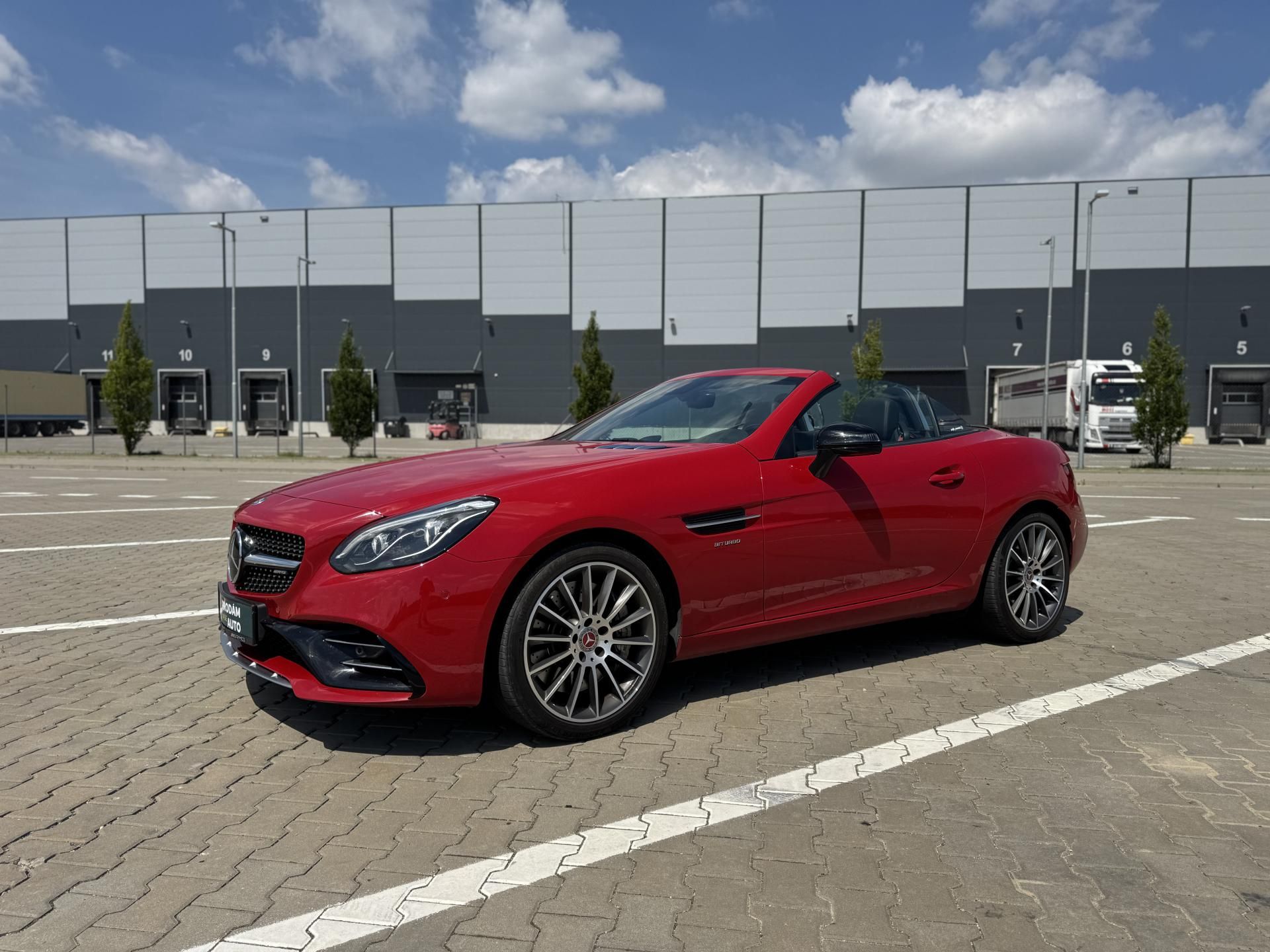 Mercedes-Benz SLC - fotka 3