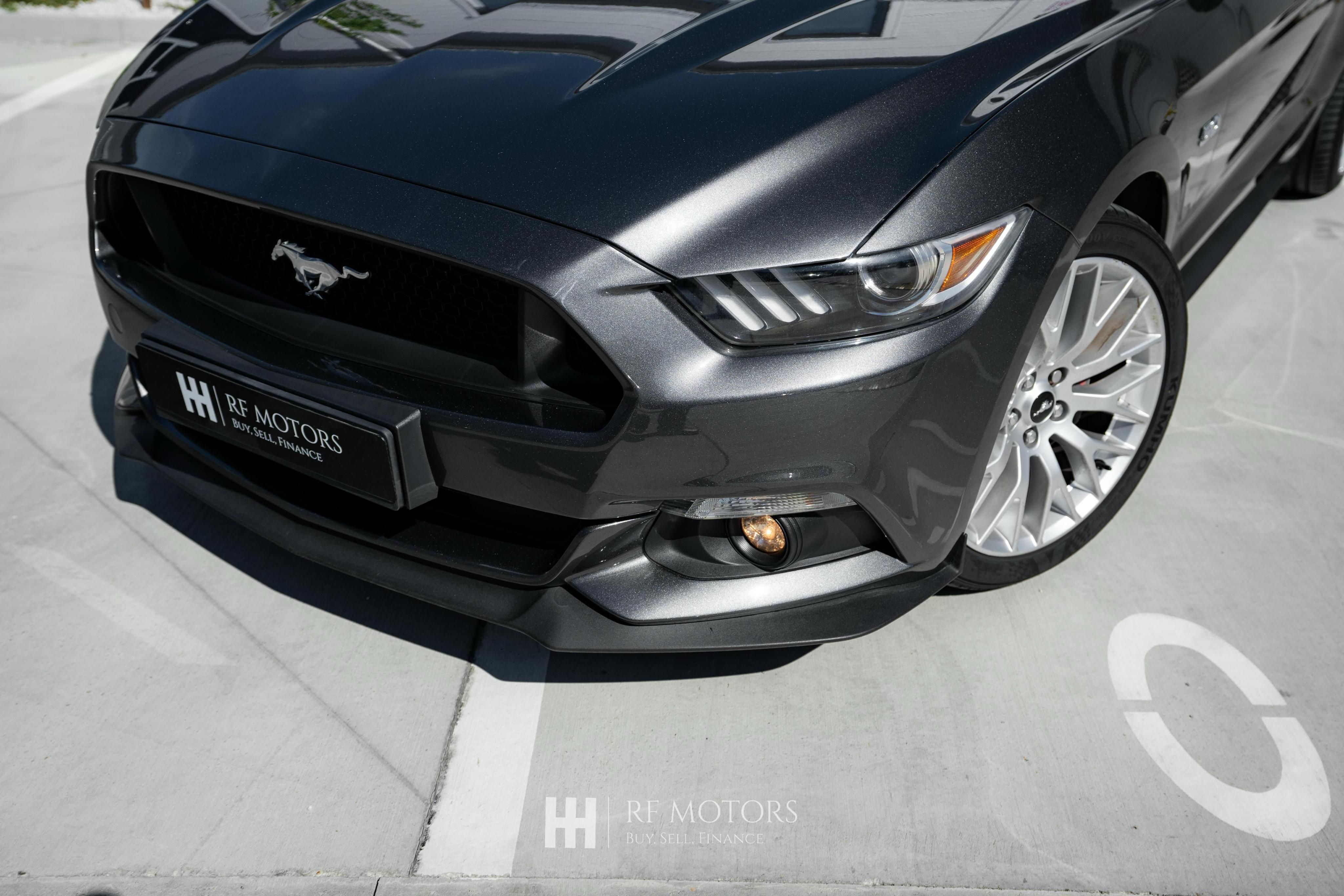 Ford Mustang - fotka 2