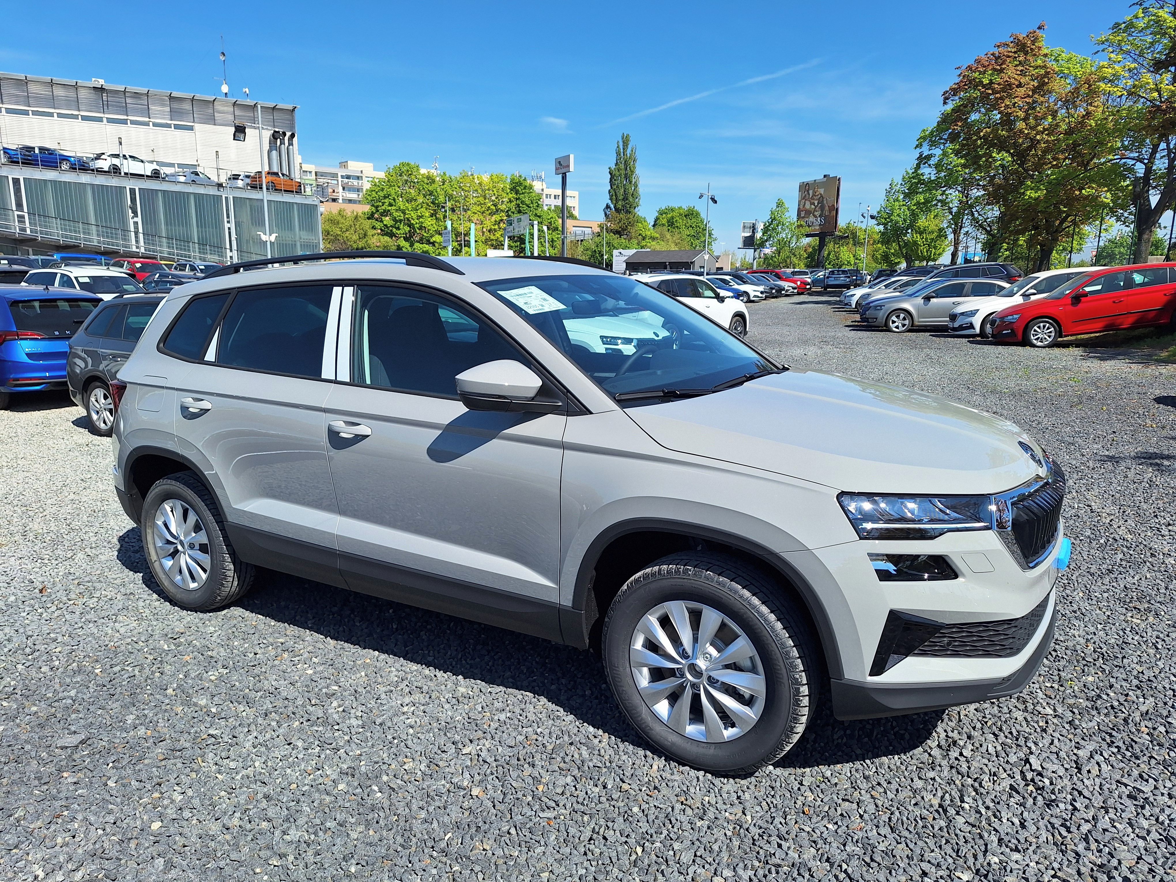 Škoda Karoq, CLASSIC 1.5TSI 110kW DSG - fotka 2