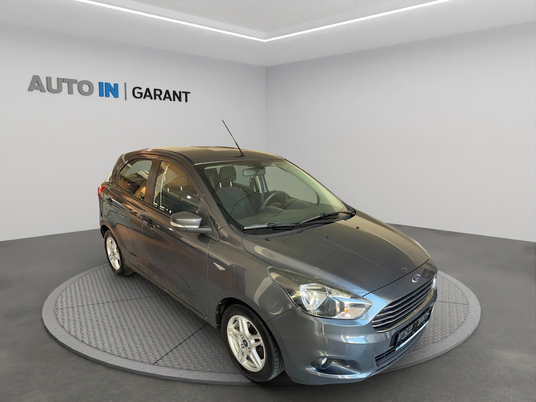 Ford KA+, Ultimate 1.2 Ti-VCT 63kW - fotka 4
