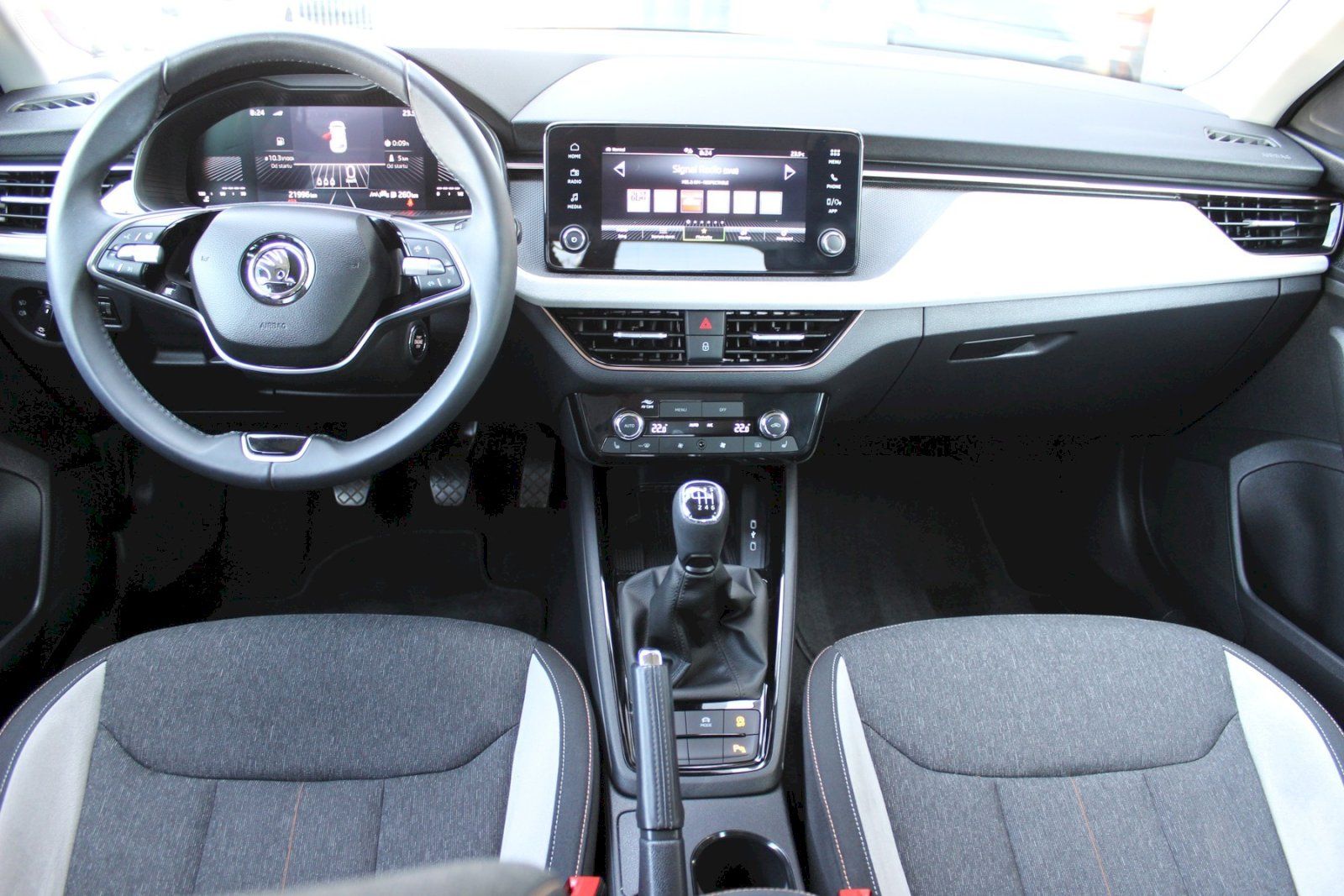 Škoda Kamiq, 1.0 TSI/85kW Top Selection - fotka 5