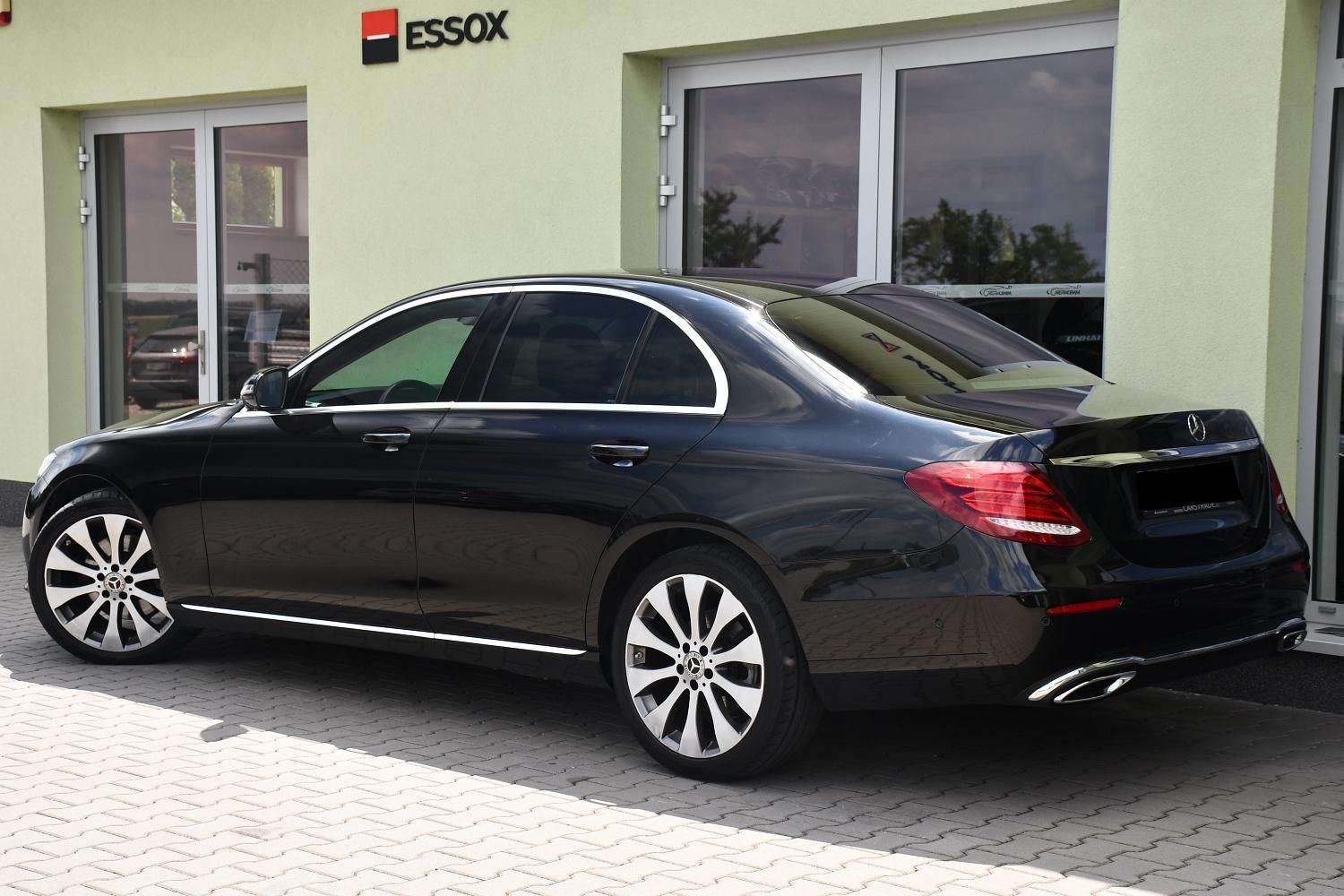 Mercedes-Benz Třídy E, 220d 4MATIC K360 VIRTUAL ČR - fotka 3