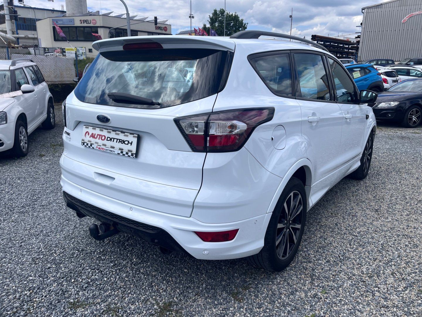 Ford Kuga, 1.5 EB ST- LINE - fotka 5