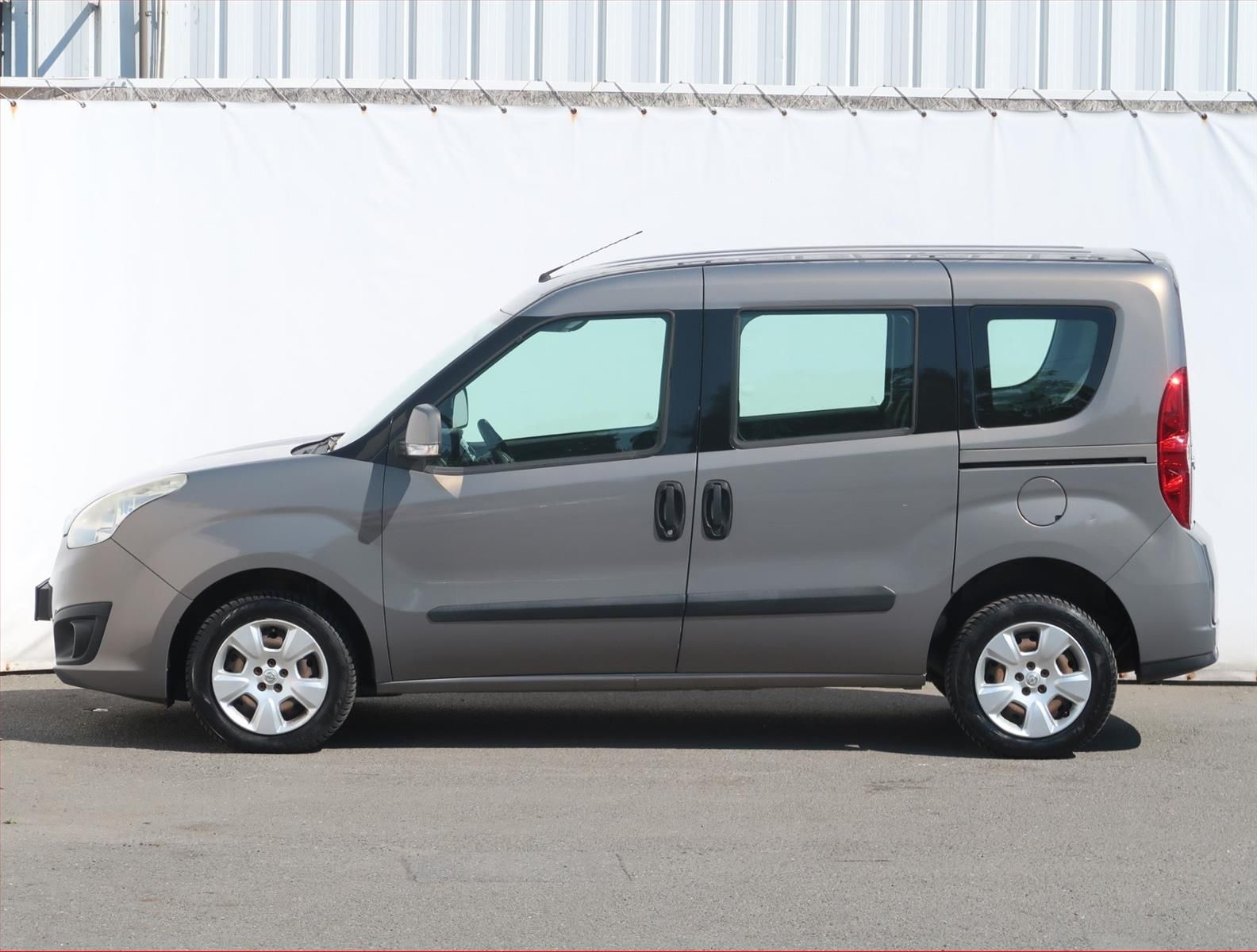 Opel Combo, 1.6 CDTI, 5Míst, Klima, ČR - fotka 3