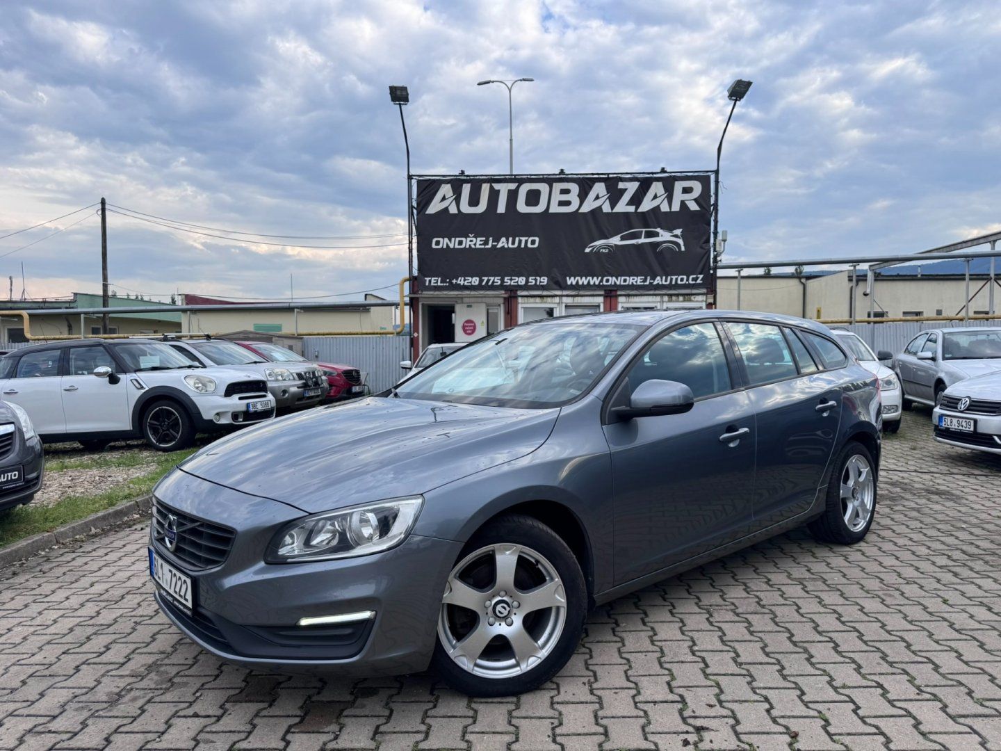 Volvo V60, D2 2,0D 88 KW TAŽNÉ