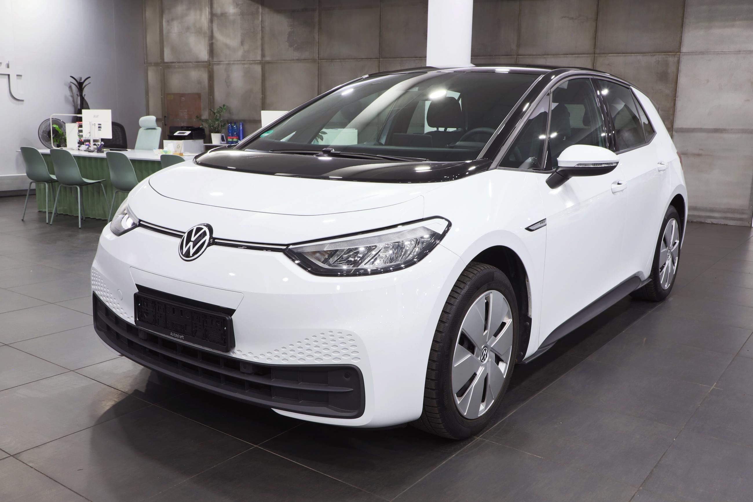 Volkswagen ID.3, ID.3 Pro 150kW / 2x sada 18'' - fotka 2