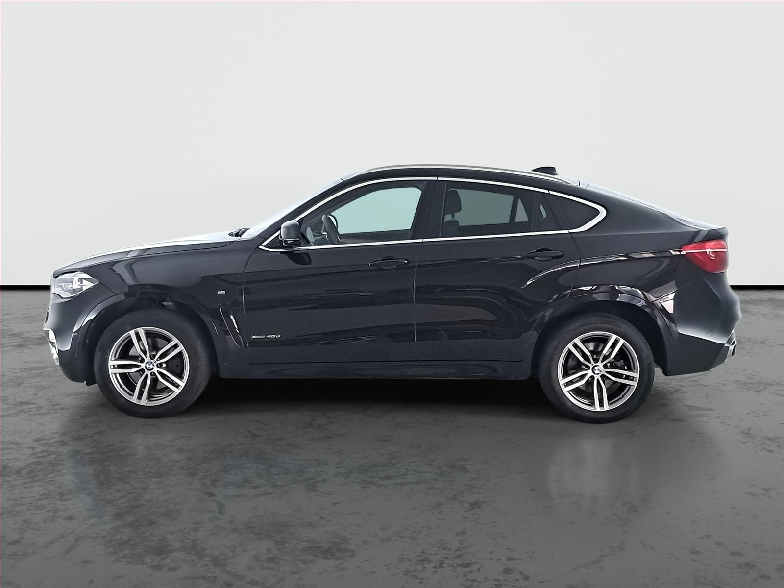BMW X6, xDrive40d, M Paket, 4X4 - fotka 3