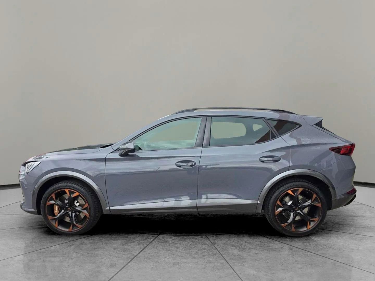 Cupra Formentor, VZ 4Drive 228kw - servis CUPRA - fotka 2