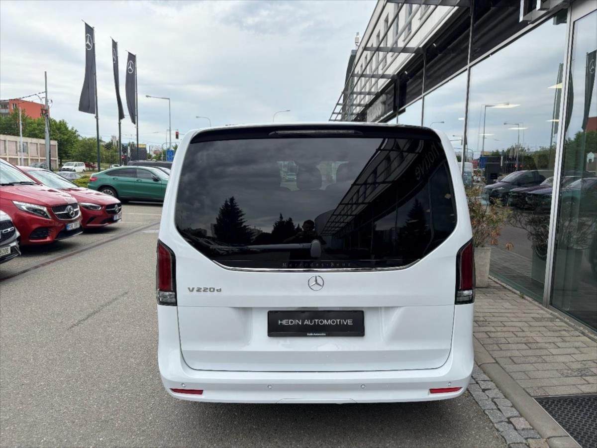 Mercedes-Benz Třídy V, 2,0 220 d / Style / L - fotka 3