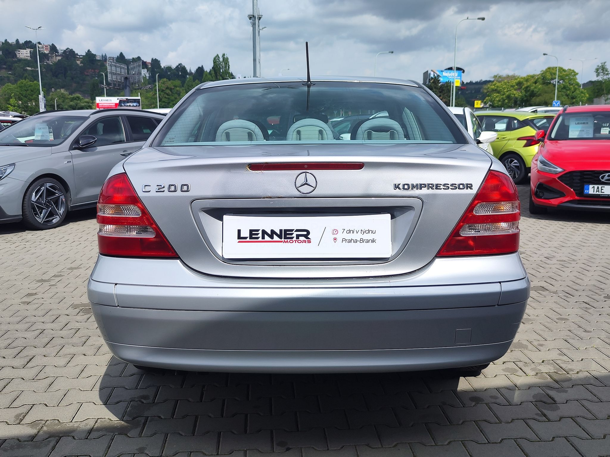 Mercedes-Benz Třídy C, C200 2.0/120kW Classic - fotka 6