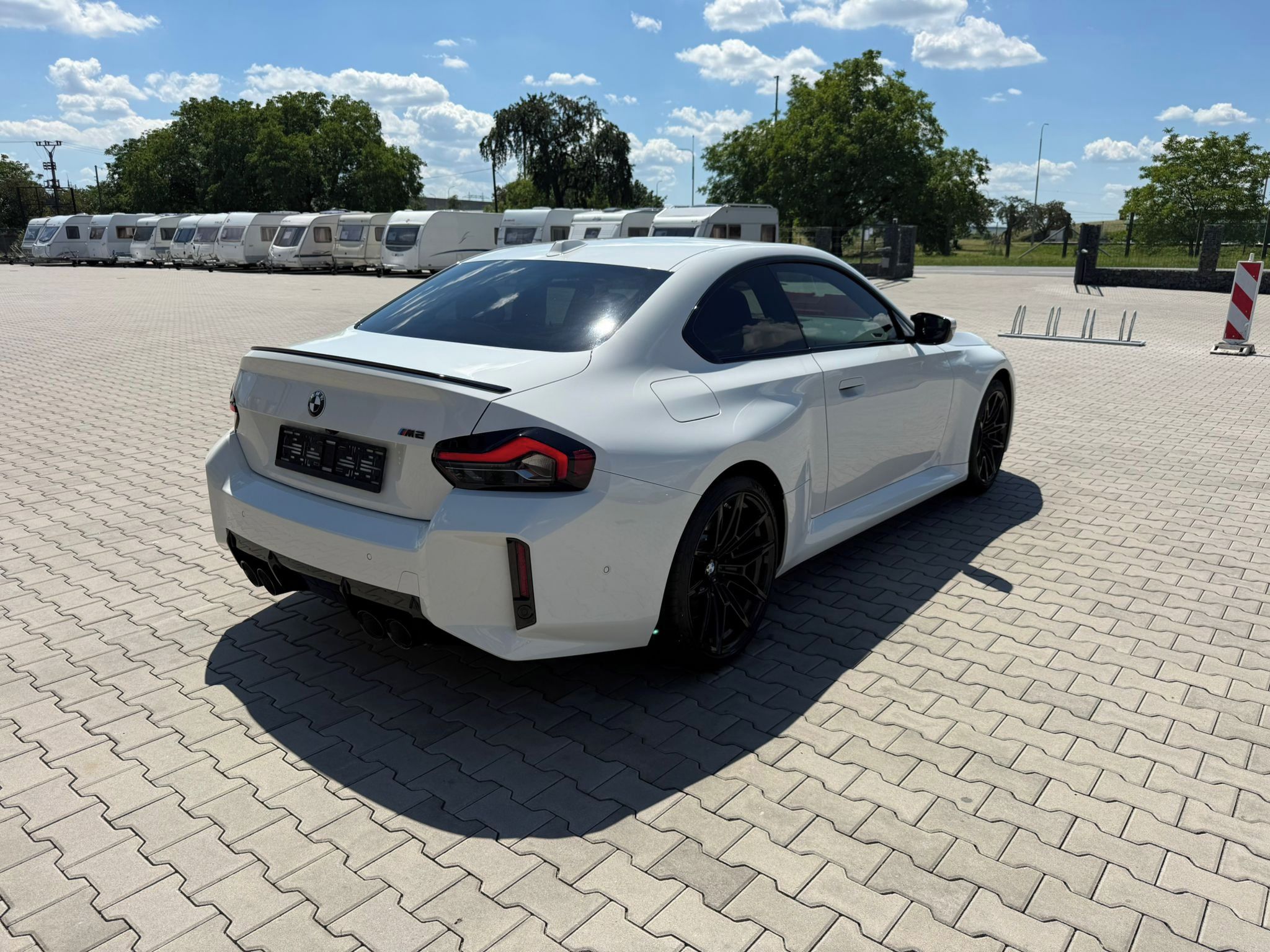 BMW M2, záruka10/2027 1.maj. nebourané - fotka 3