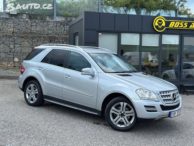 Mercedes Třída M