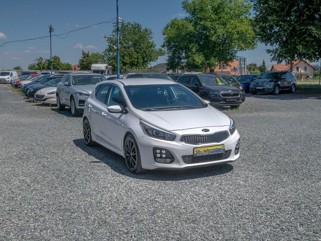 Kia Cee´d, GT Line 1.6D 100KW MAT – NAVI - fotka 3
