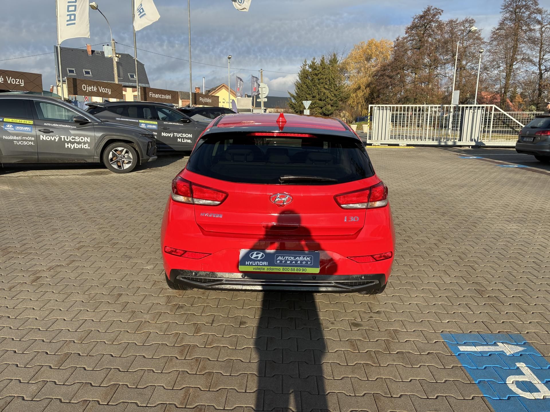 Hyundai i30, HB 1.5DPI 81kW SMART 1MAJ ČR - fotka 6