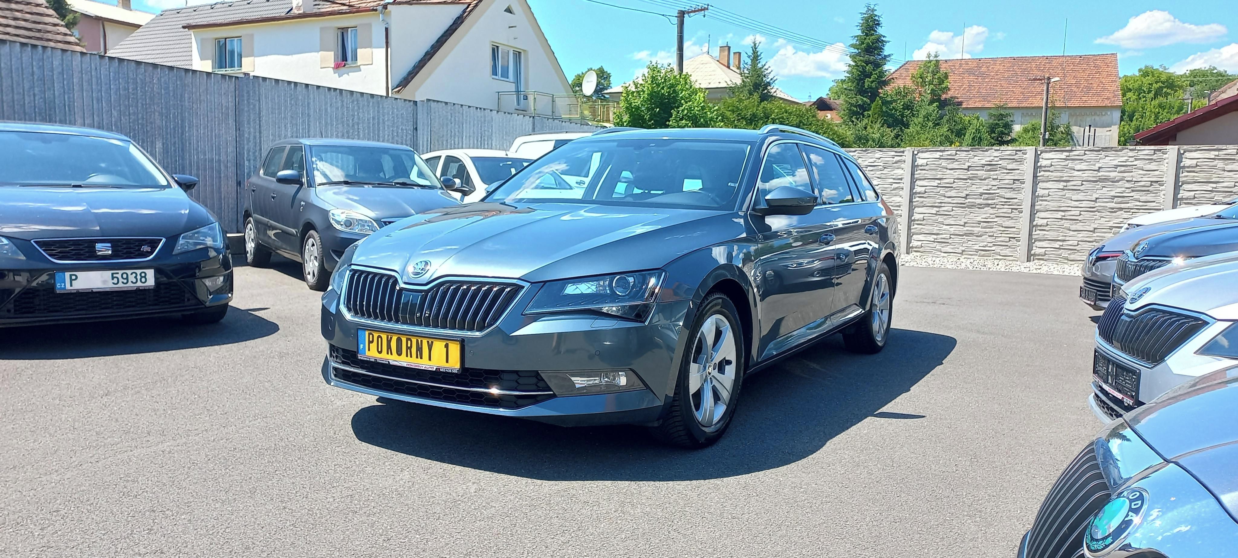 Škoda Superb, 2.0 TDI 110 kw Dsg - fotka 2