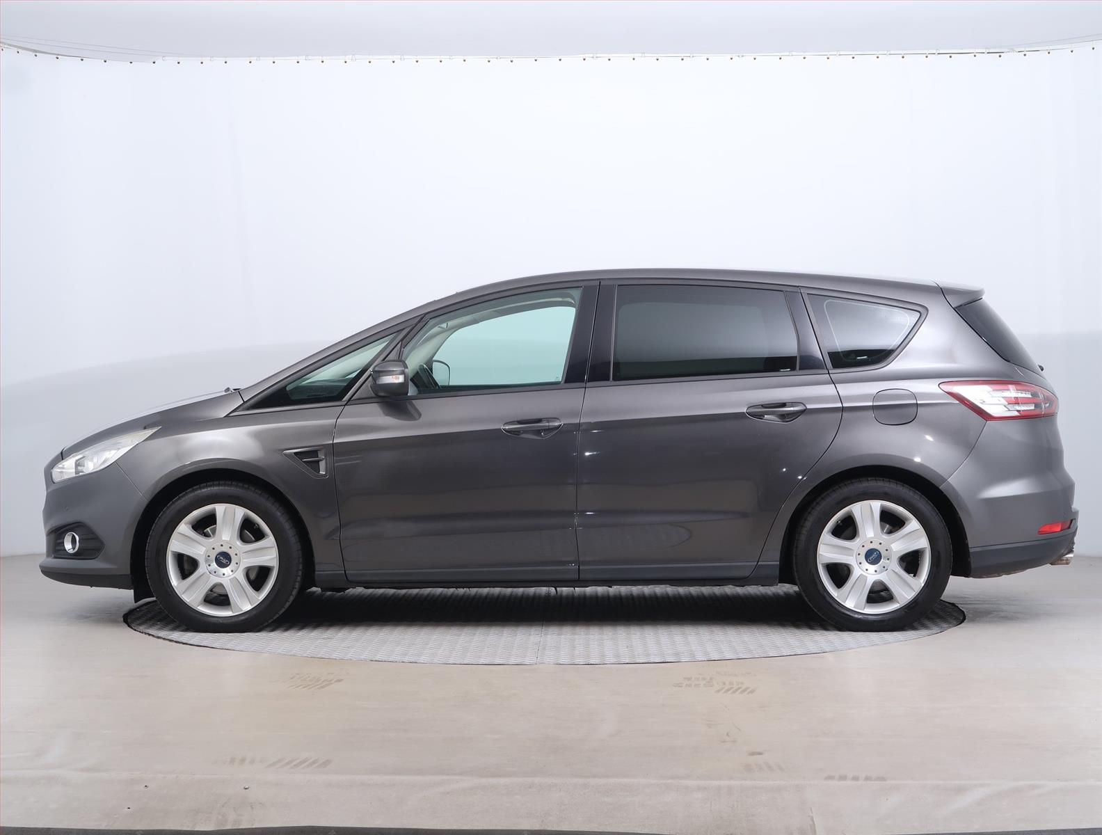 Ford S-MAX, 2.0 TDCi, Navi - fotka 3