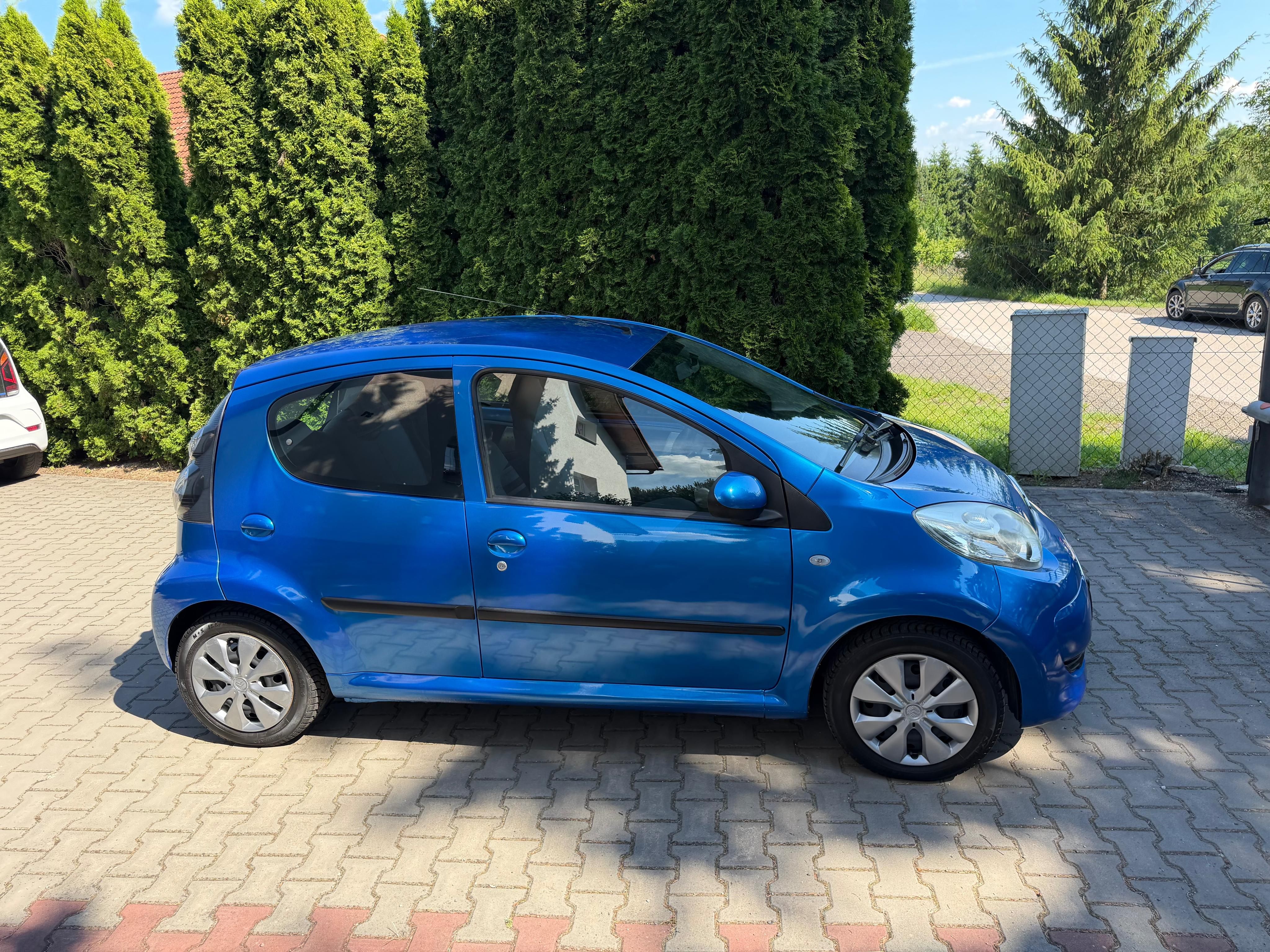 Citroën C1, 1,0i /50kw letní kola+ zimáky - fotka 2