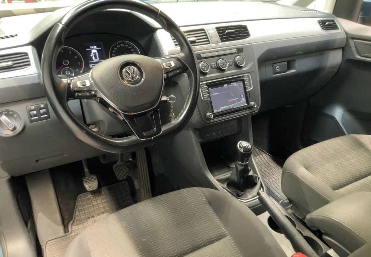 Volkswagen Caddy, 1.4Tsi 92KW PLNÁ VÝBAVA XENONY - fotka 2