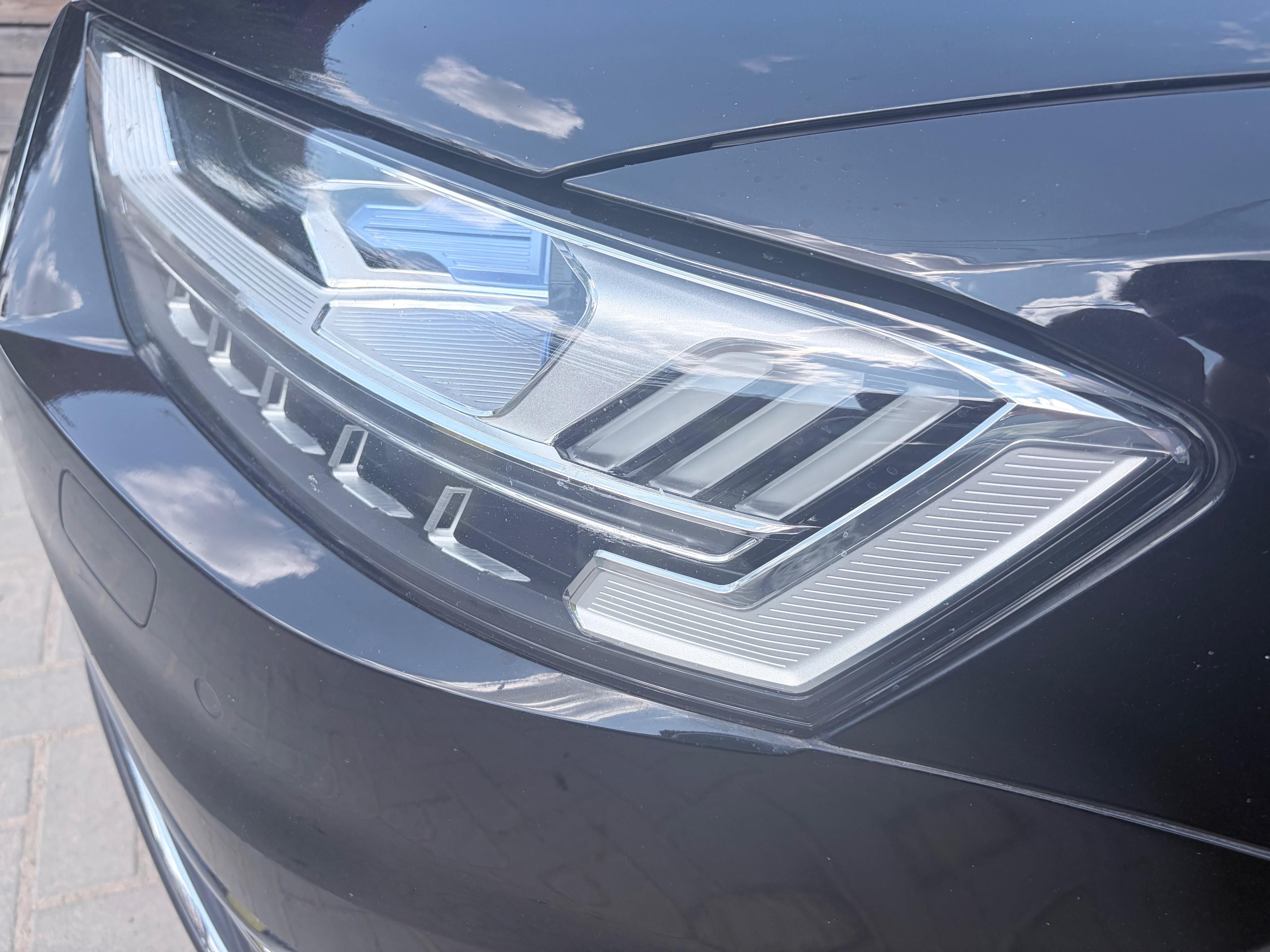 Audi A8, A8 55 TFSI | ČR | DPH - fotka 4