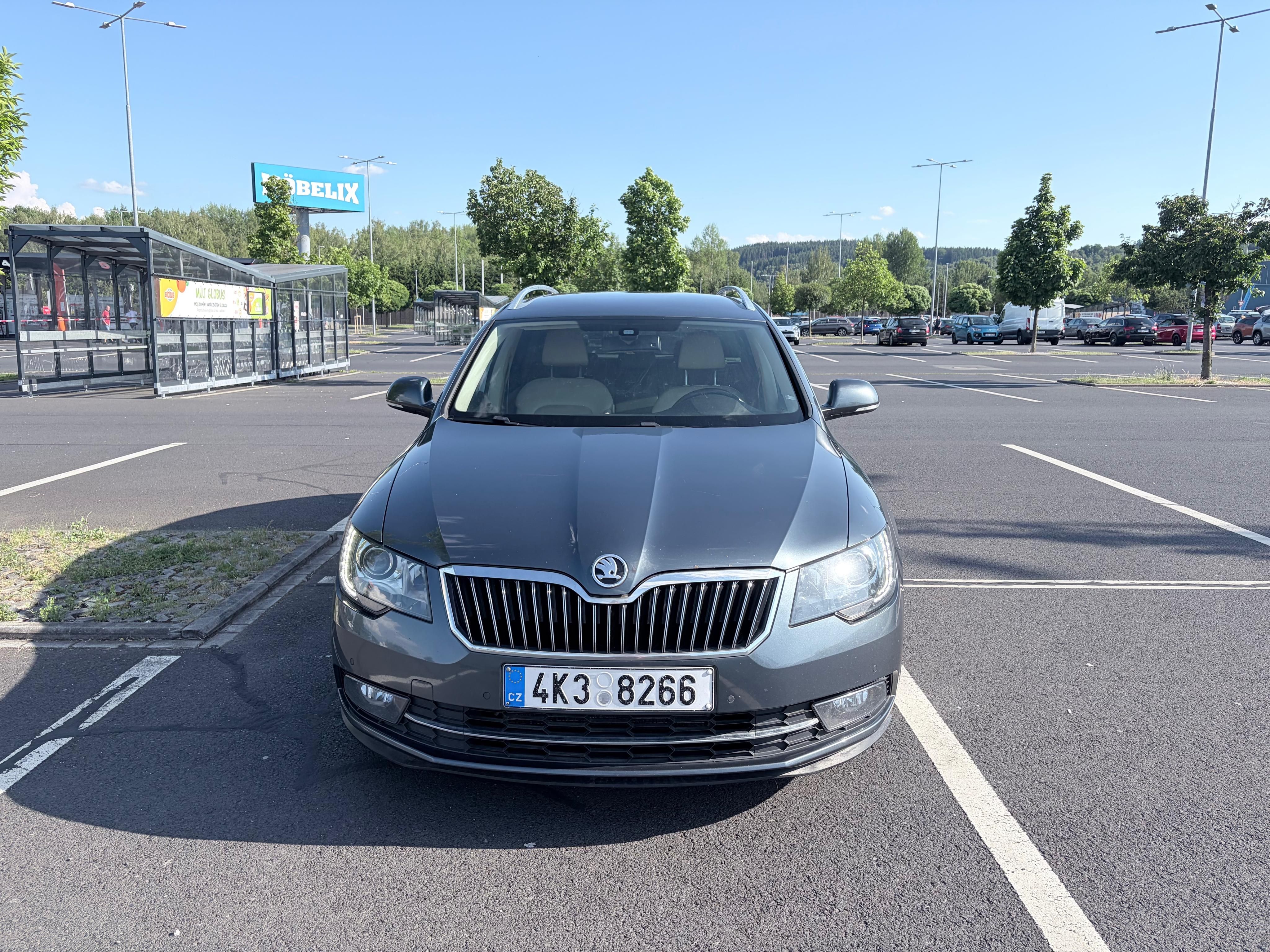 Škoda Superb, Plná servisní historie - fotka 2