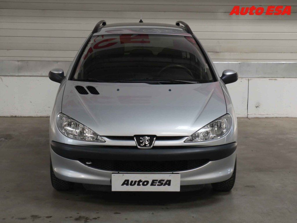 Peugeot 206, 1.4i - fotka 2