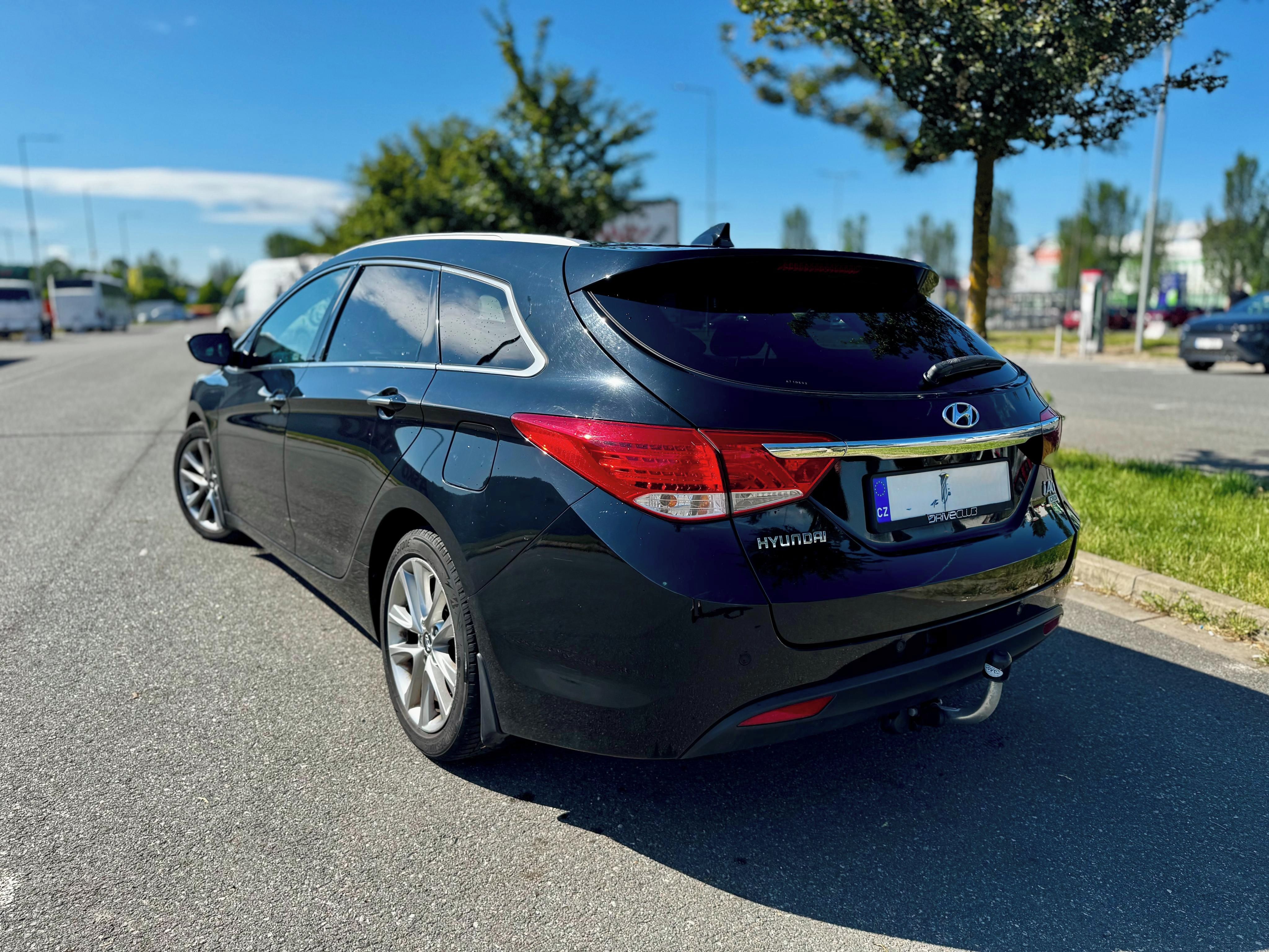 Hyundai i40, 1.7 CRDi 100kW Automat, 1.maj - fotka 3