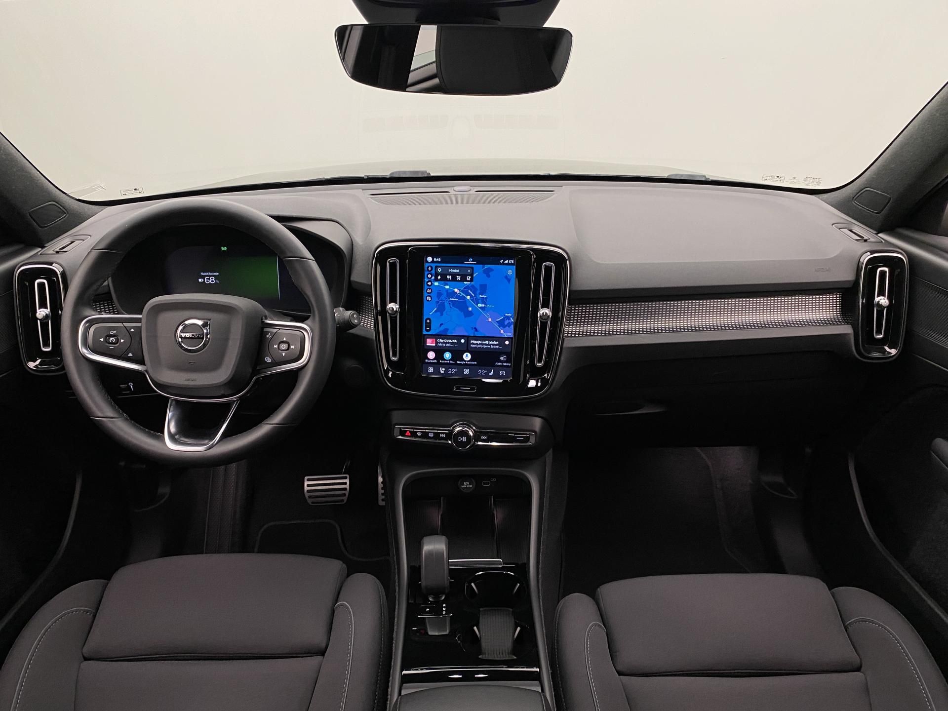Volvo XC40, PURE ELECTRIC RECHAGRE CORE - fotka 2