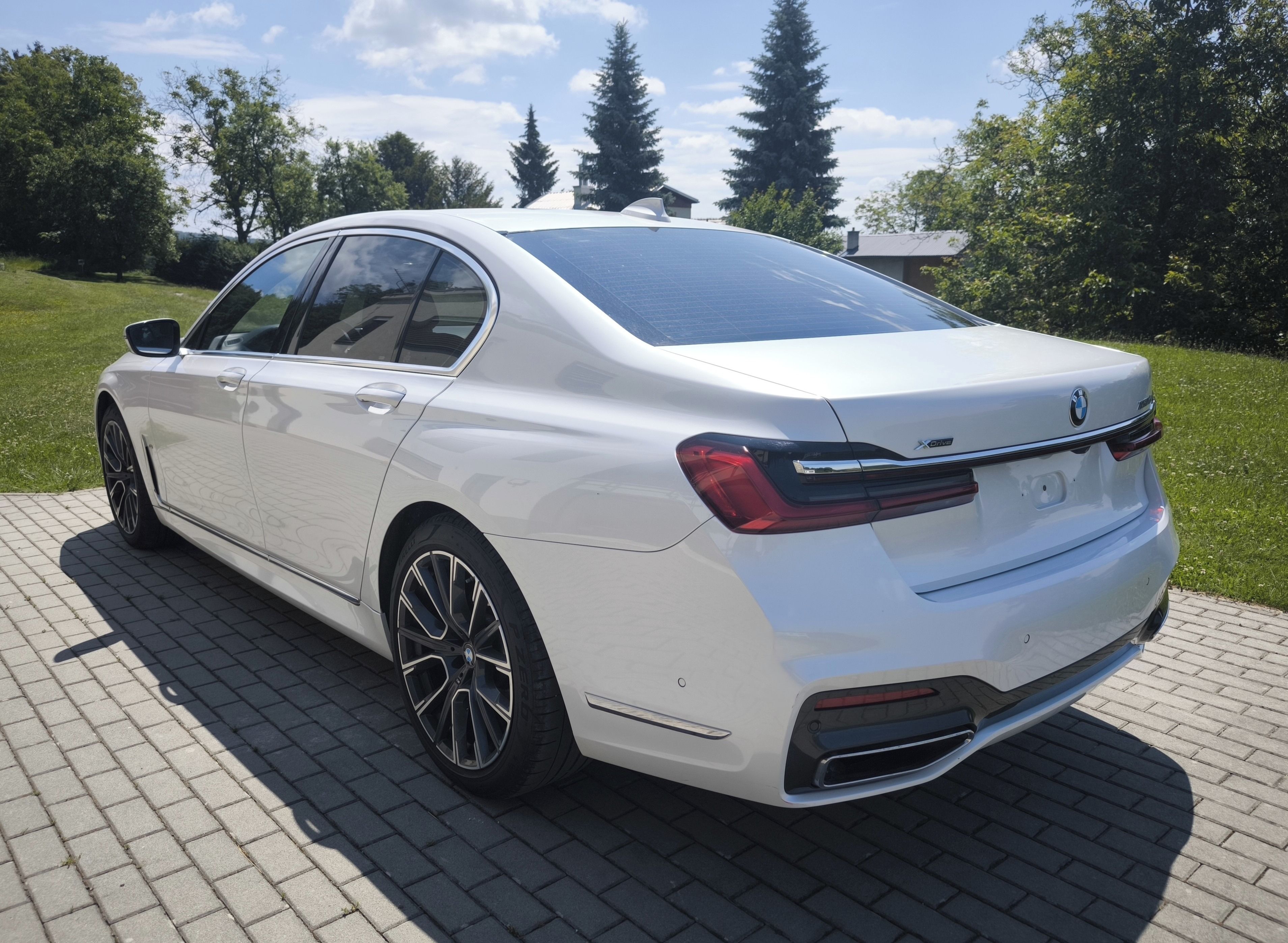 BMW Řada 7, 750D xDrive 294KW *Odpočet DPH - fotka 3