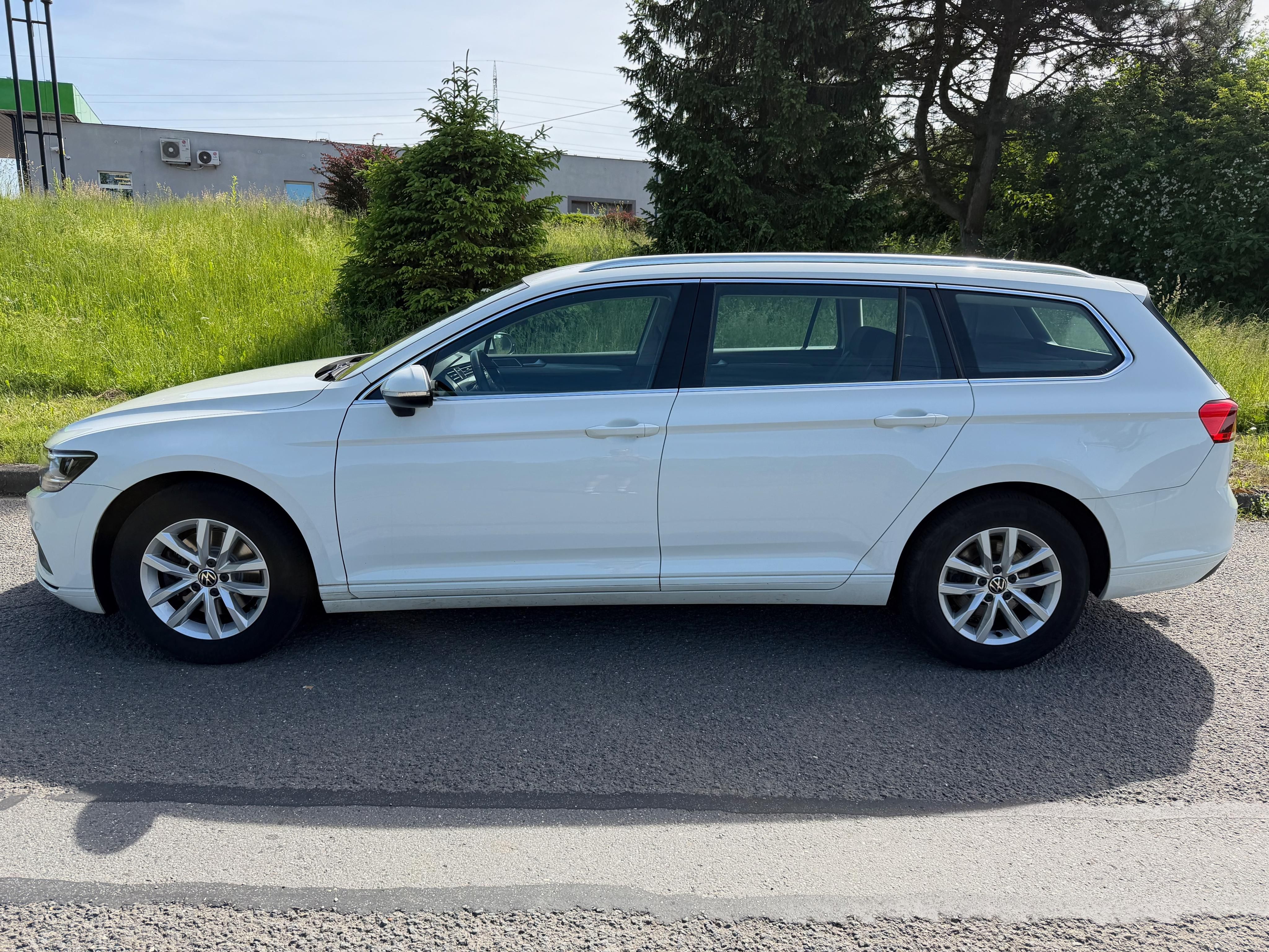 Volkswagen Passat, 2.0TDi-110kw,manuál,129TKM,taž - fotka 2