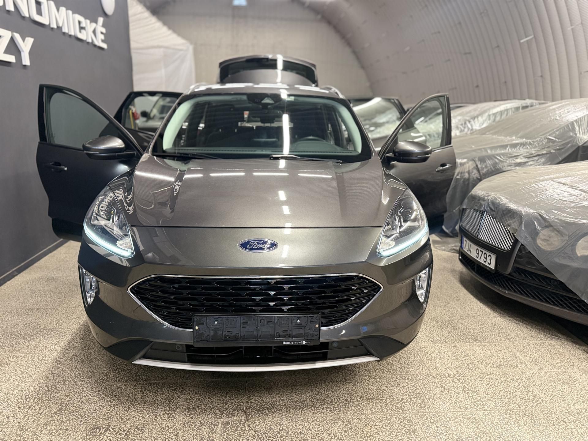 Ford Kuga, 2.5 PHVE, 50km dojezd el - fotka 6