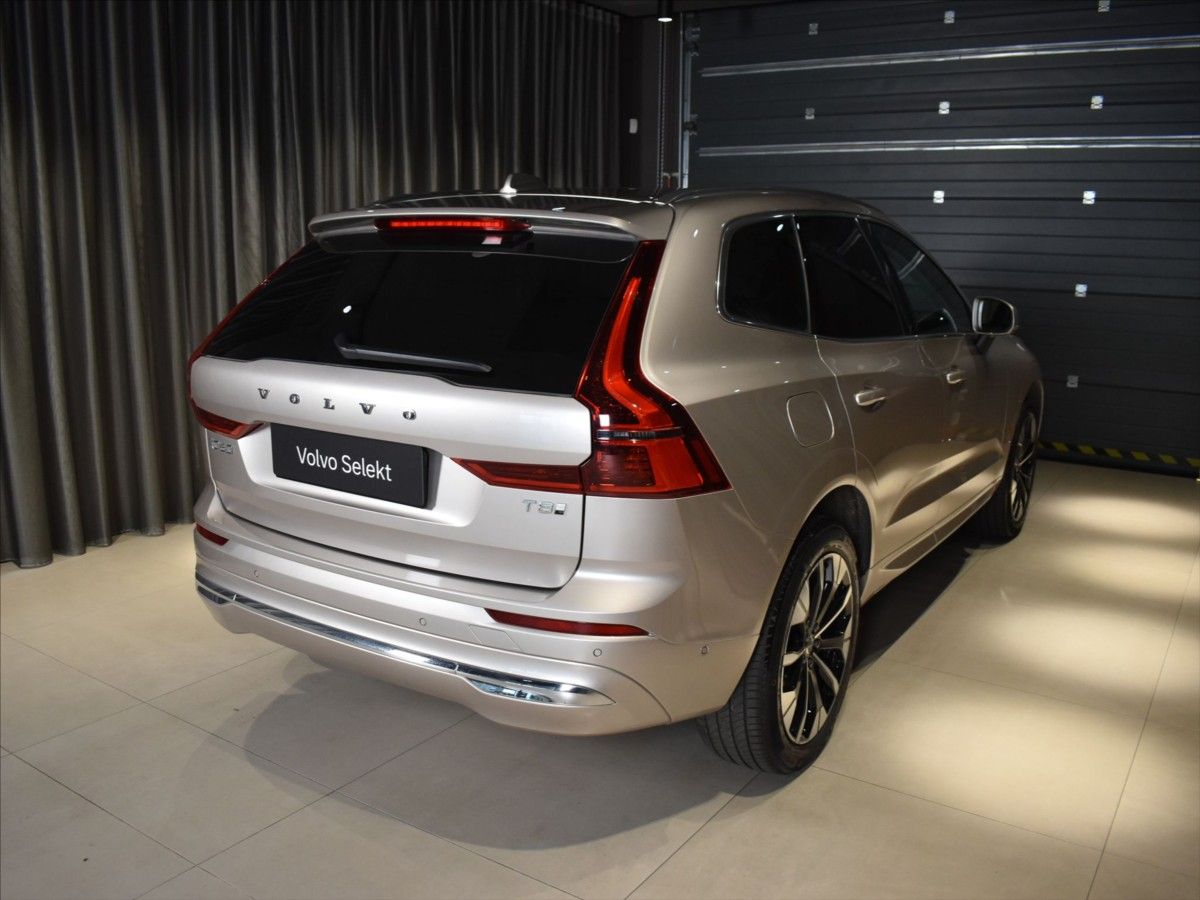 Volvo XC60, 2,0 T8 AWD Ultra B&W,tažné - fotka 5