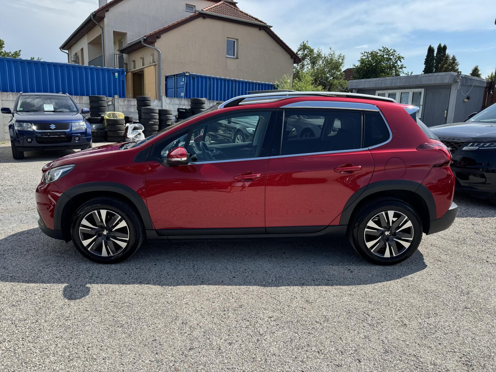 Peugeot 2008, 1.2FTS 81Kw PureTech Tažné - fotka 4