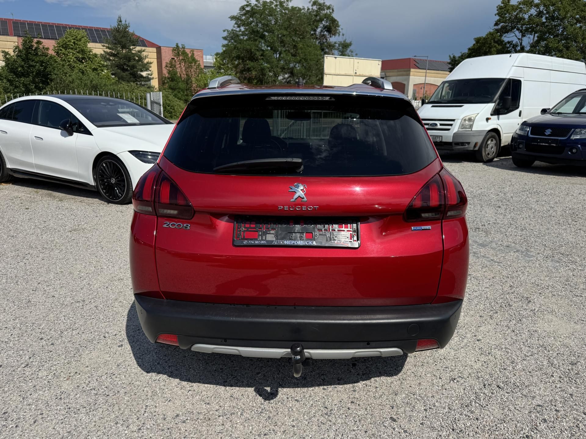 Peugeot 2008, 1.2FTS 81Kw PureTech Tažné - fotka 6