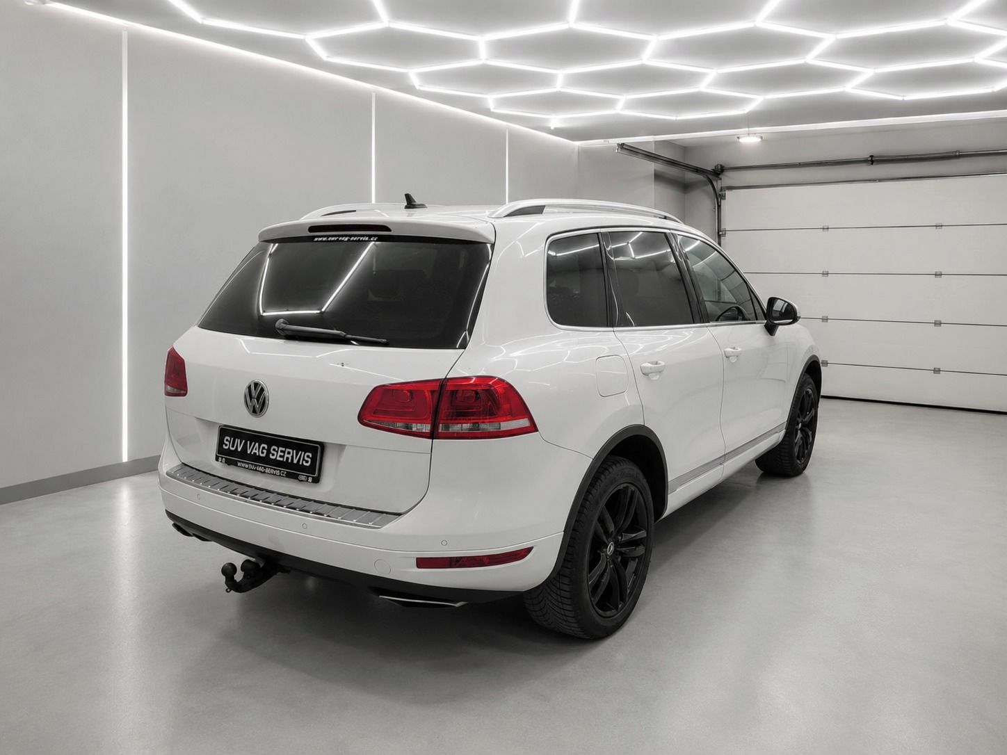 Volkswagen Touareg, 3.0TDI V6 PRUŽINY KŮŽE XENONY - fotka 6